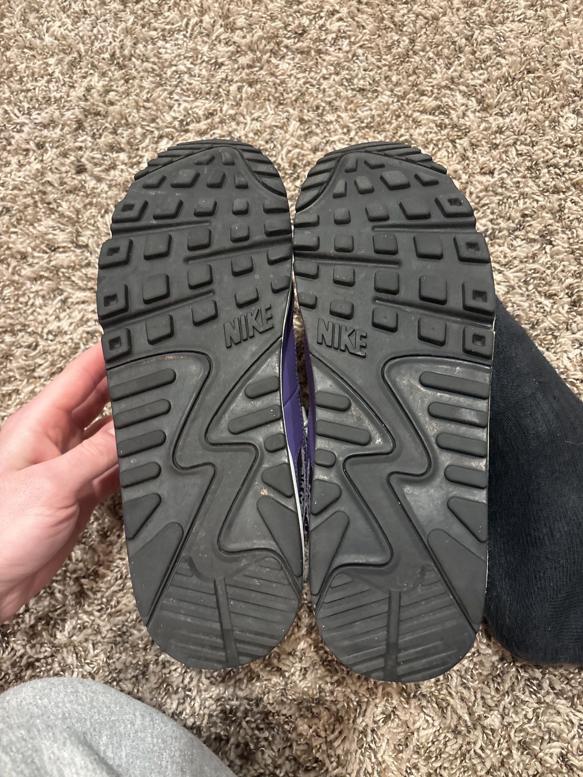 Nike Air Max 90 - Grape Size US 10 / EU 43 - 5 Thumbnail