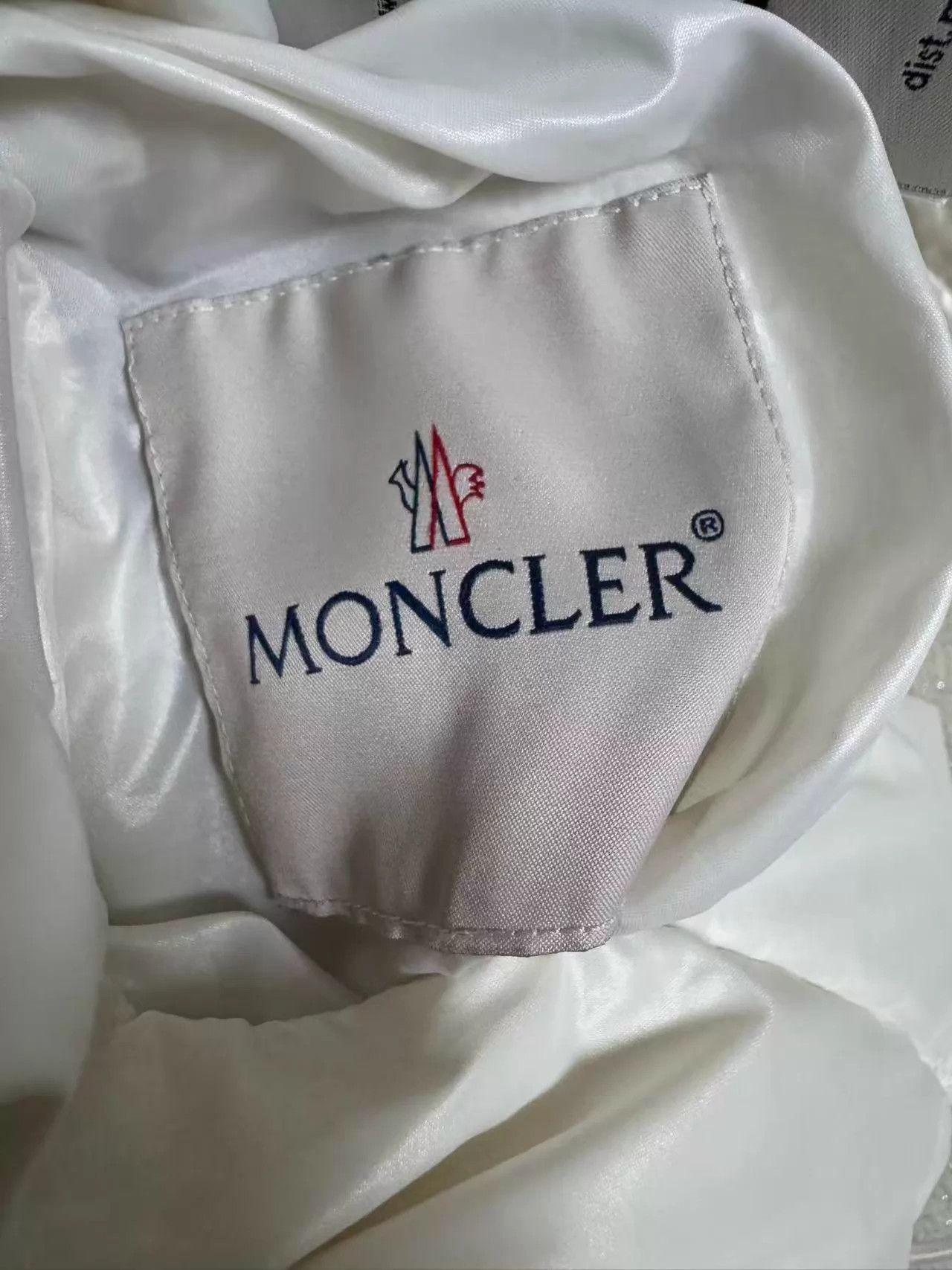 Moncler Moncler 2-Sided Down Jacket Size 2 Fleece Sleeve 99 New Size XS / US 0-2 / IT 36-38 - 8 Thumbnail