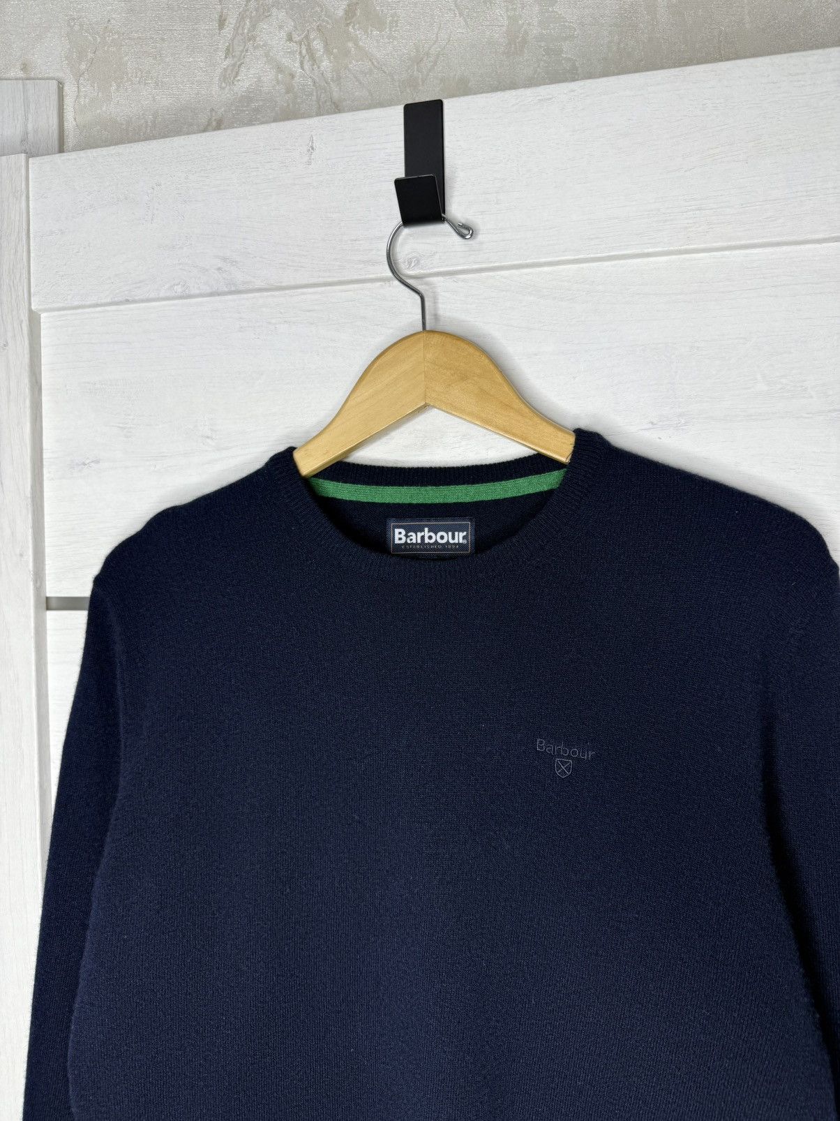 Barbour Barbour 100% Lambswool Navy Blue Crewneck Sweater Size M Size US M / EU 48-50 / 2 - 2 Thumbnail
