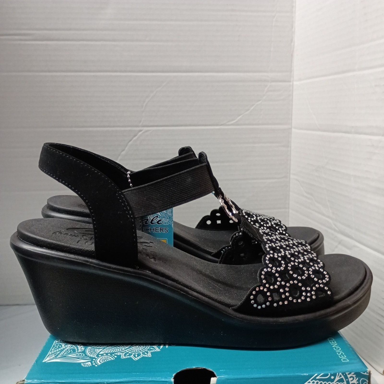 SKECHERS Skechers Cali Womens Rumble On Queen B2 Sandals Size 9 Black Size US 9 / IT 39 - 1 Thumbnail