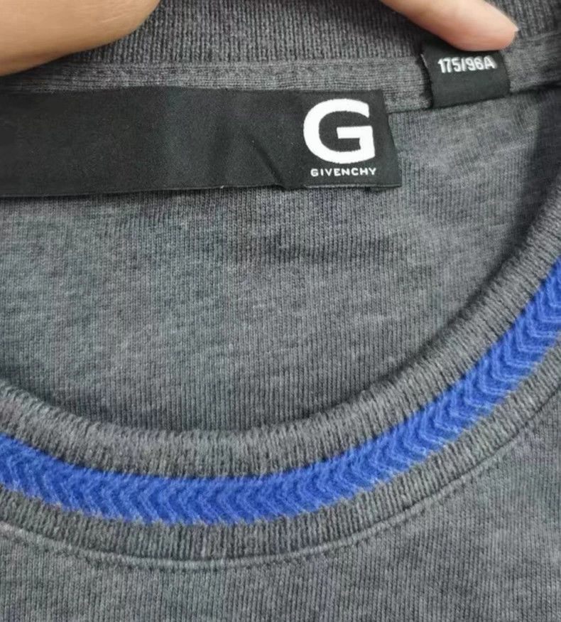 Givenchy Givenchy Men's Color-blocked Short-sleeved T-shirt, 175/96 Size US M / EU 48-50 / 2 - 5 Thumbnail