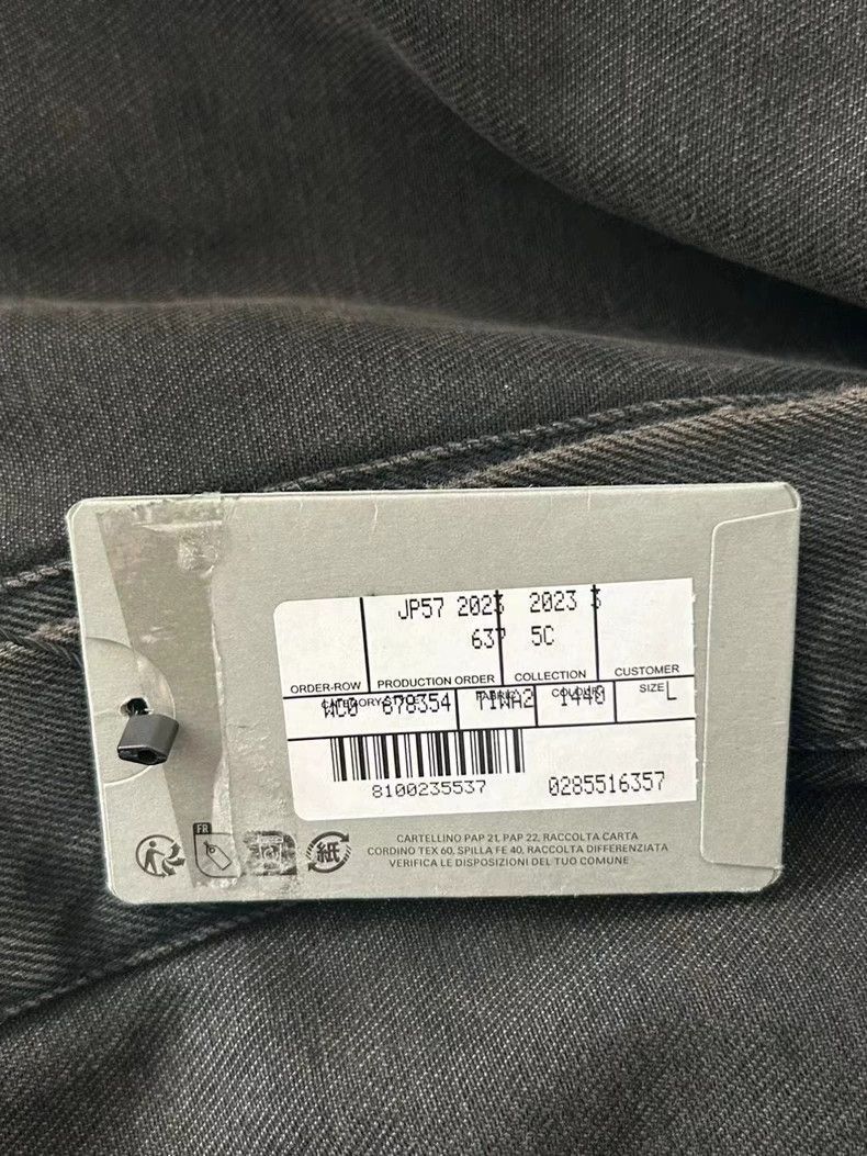 Balenciaga balenciaga distressed black denim jacket Size US L / EU 52-54 / 3 - 5 Thumbnail