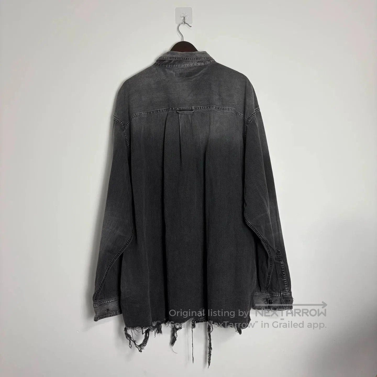 Balenciaga Balenciaga SS21 Ripped Denim Jacket Shirt. Size US L / EU 52-54 / 3 - 2 Thumbnail