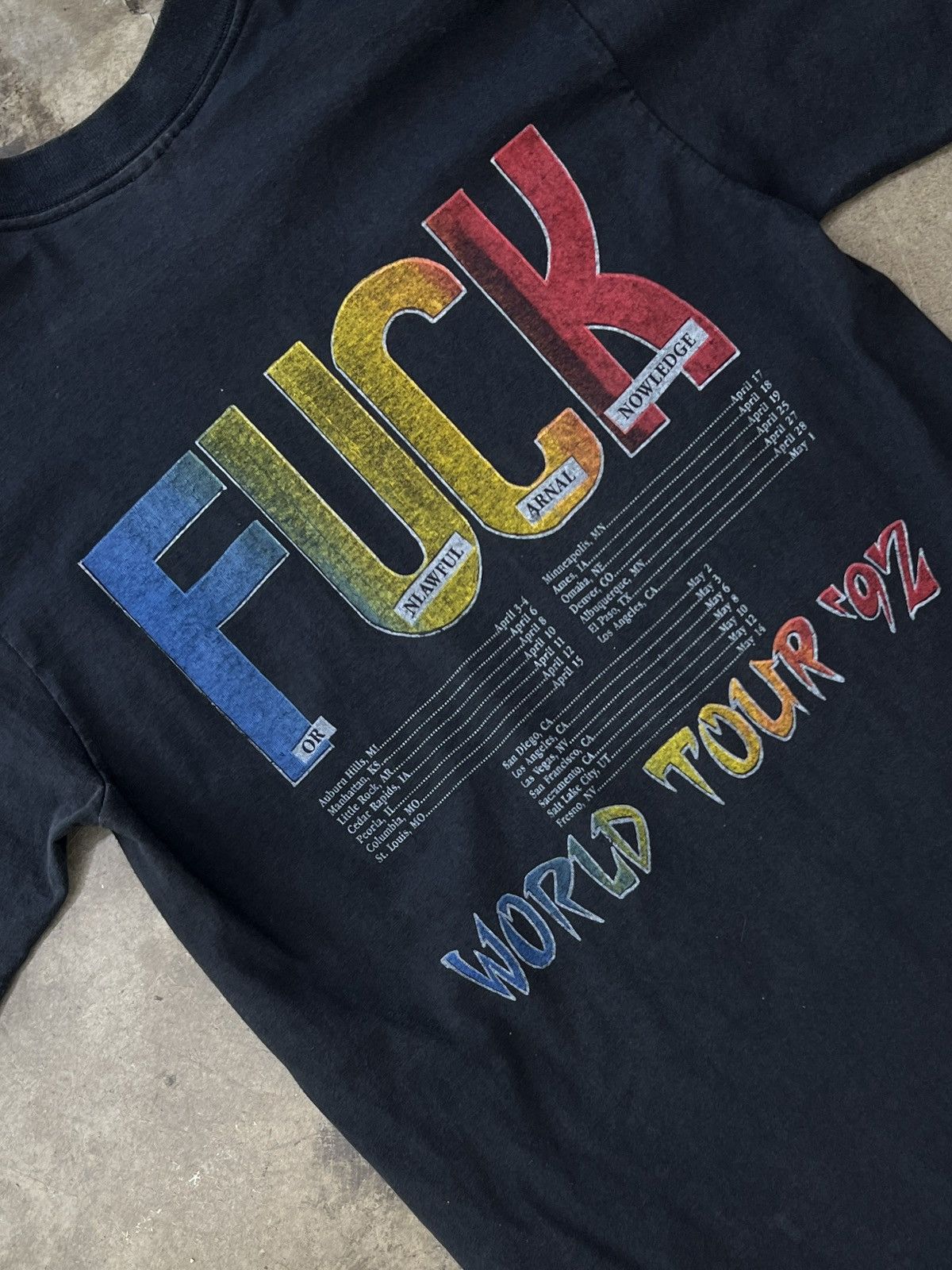 Band Tees Vintage 1992 Van Halen Live Fuck World Tour Tee Oneita Large Size US L / EU 52-54 / 3 - 4 Thumbnail