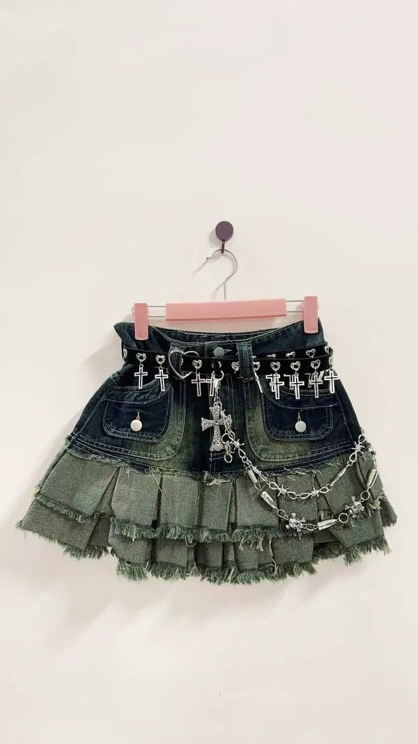 Other Gothic Short skirt Size 25" / US 0 / IT 36 - 1 Thumbnail