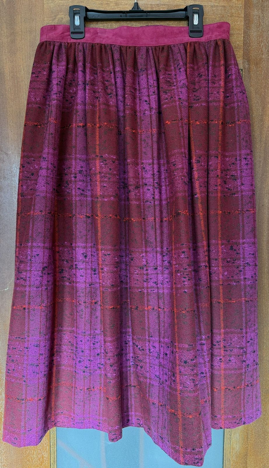 Escada Escada Women’s Vintage Wool Hot Pink Red Stripe Wrap Skirt Size 40" / US 18 - 8 Thumbnail