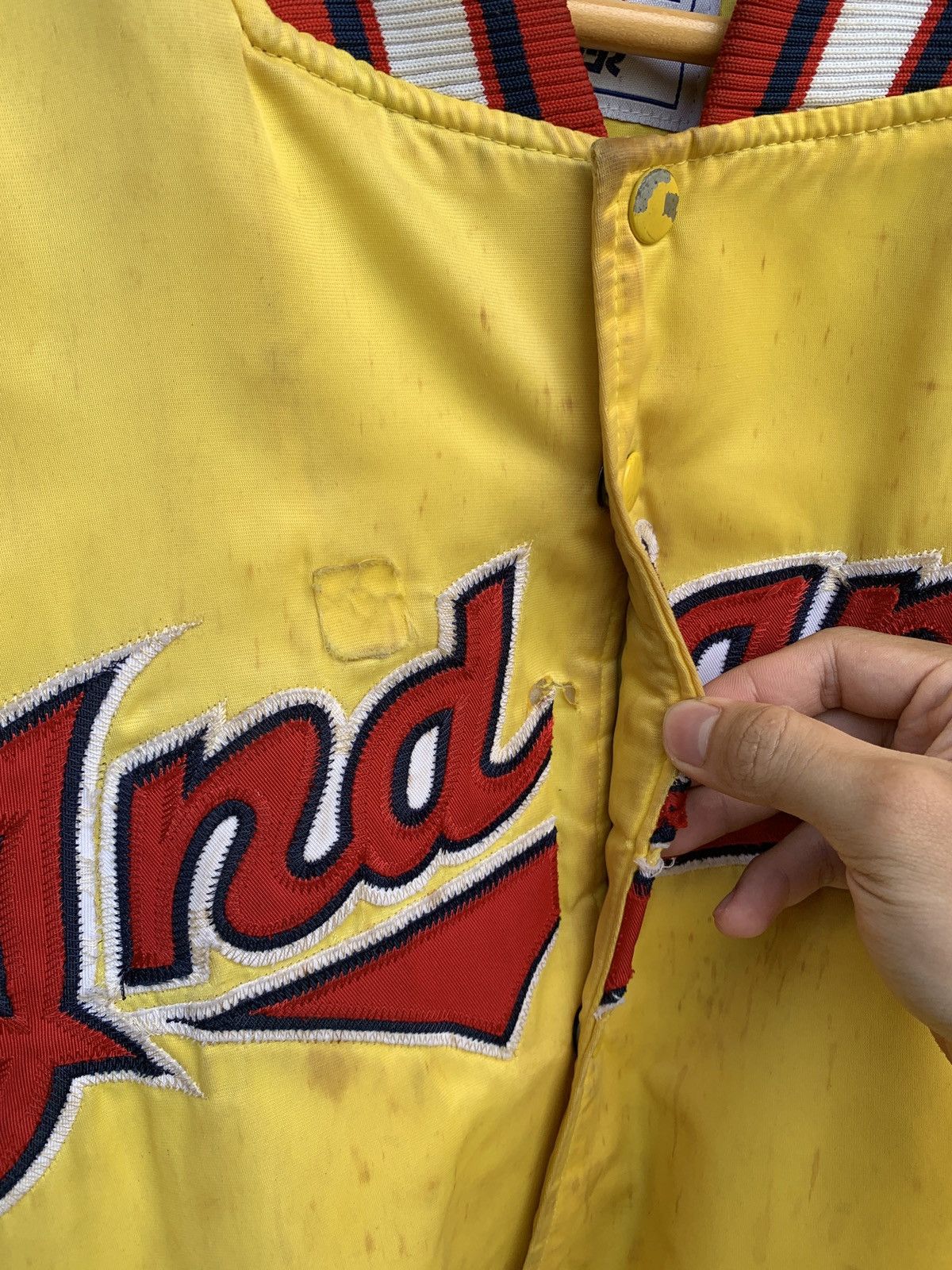 MLB RARE🔥🔥Vtg Starter MLB Indians Big Logo Bomber Jacket Size US XL / EU 56 / 4 - 8 Thumbnail