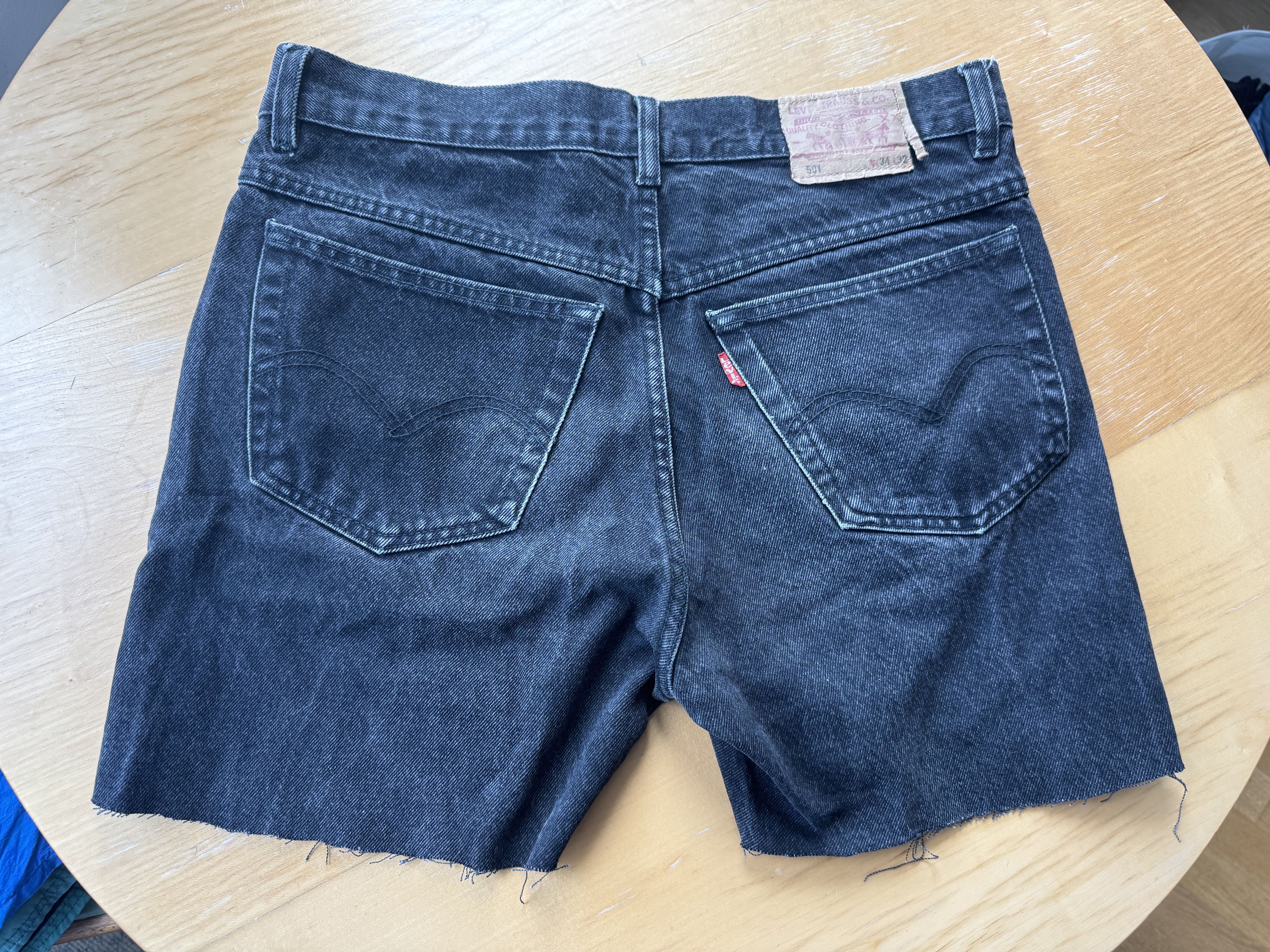 Levi's Vintage Clothing Levi's vintage cut off denim shorts Size US 34 / EU 50 - 2 Thumbnail