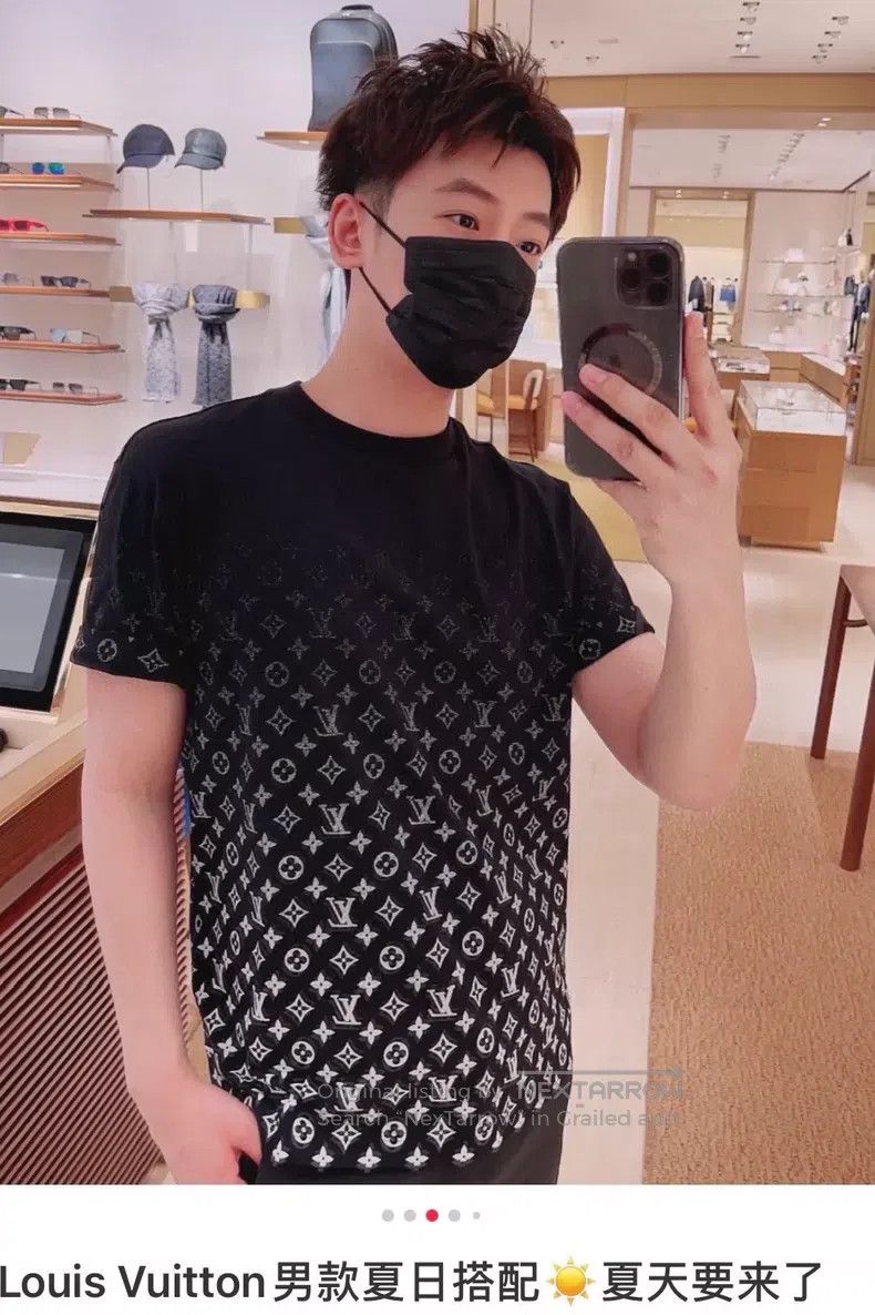 Louis Vuitton Louis Vuitton Black full-print logo gradient short sleeve Size US XS / EU 42 / 0 - 8 Thumbnail