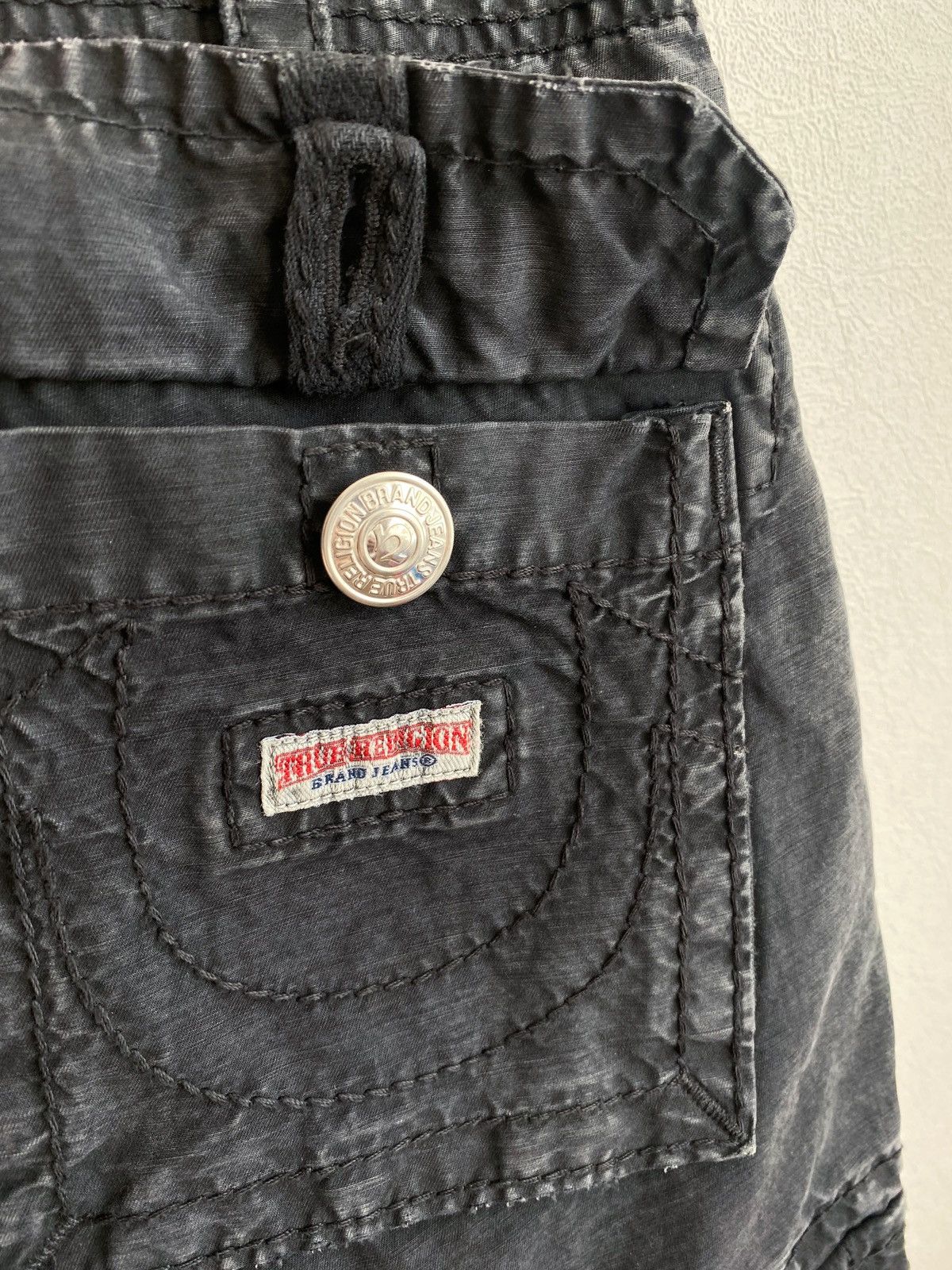 True Religion True Religion ISAAC Cargo Tonal Shorts Size 29 Size US 29 - 20 Thumbnail