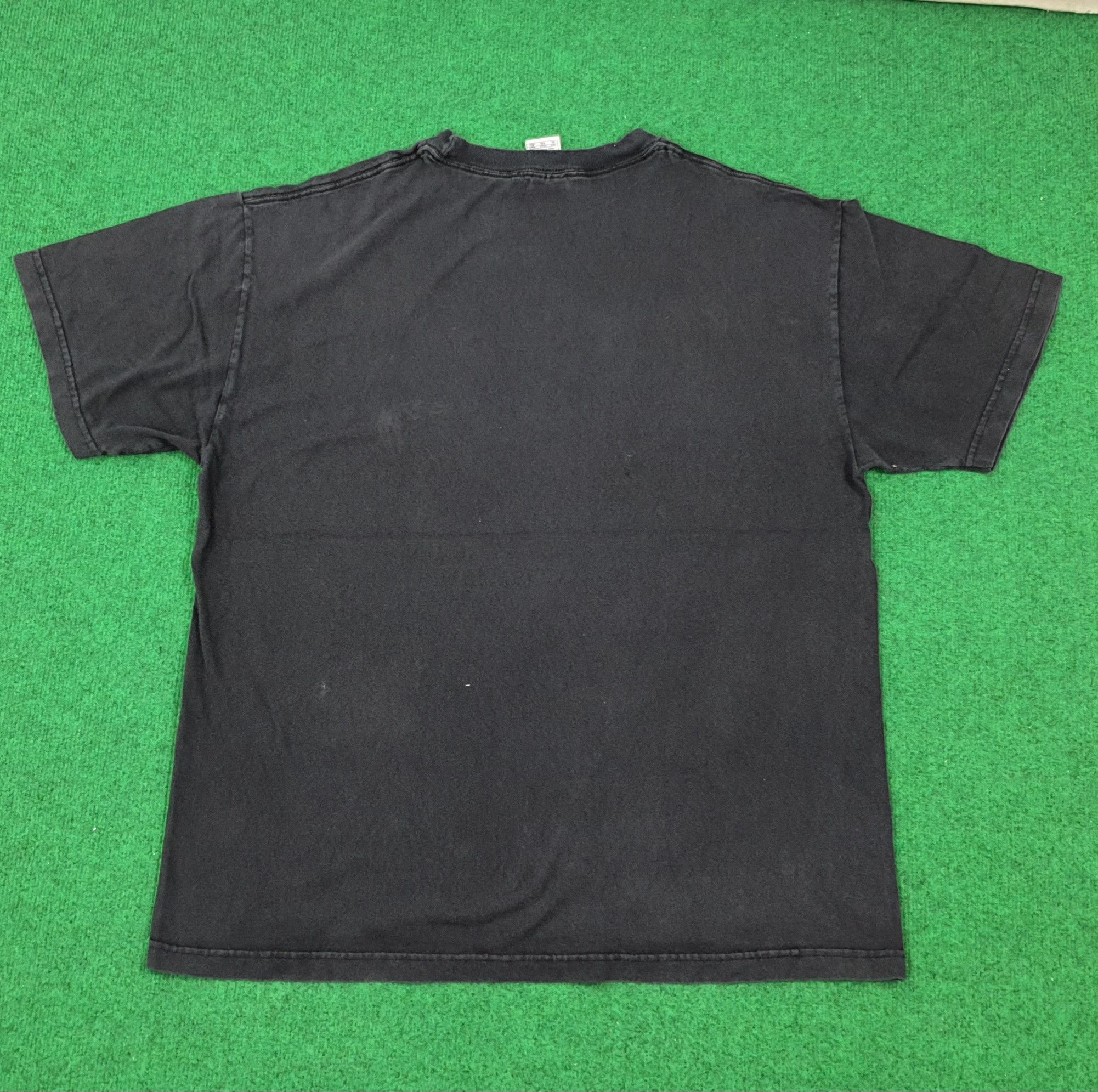 Vintage Vintage CBGB New York City Music Club Tshirt Size US XL / EU 56 / 4 - 3 Thumbnail
