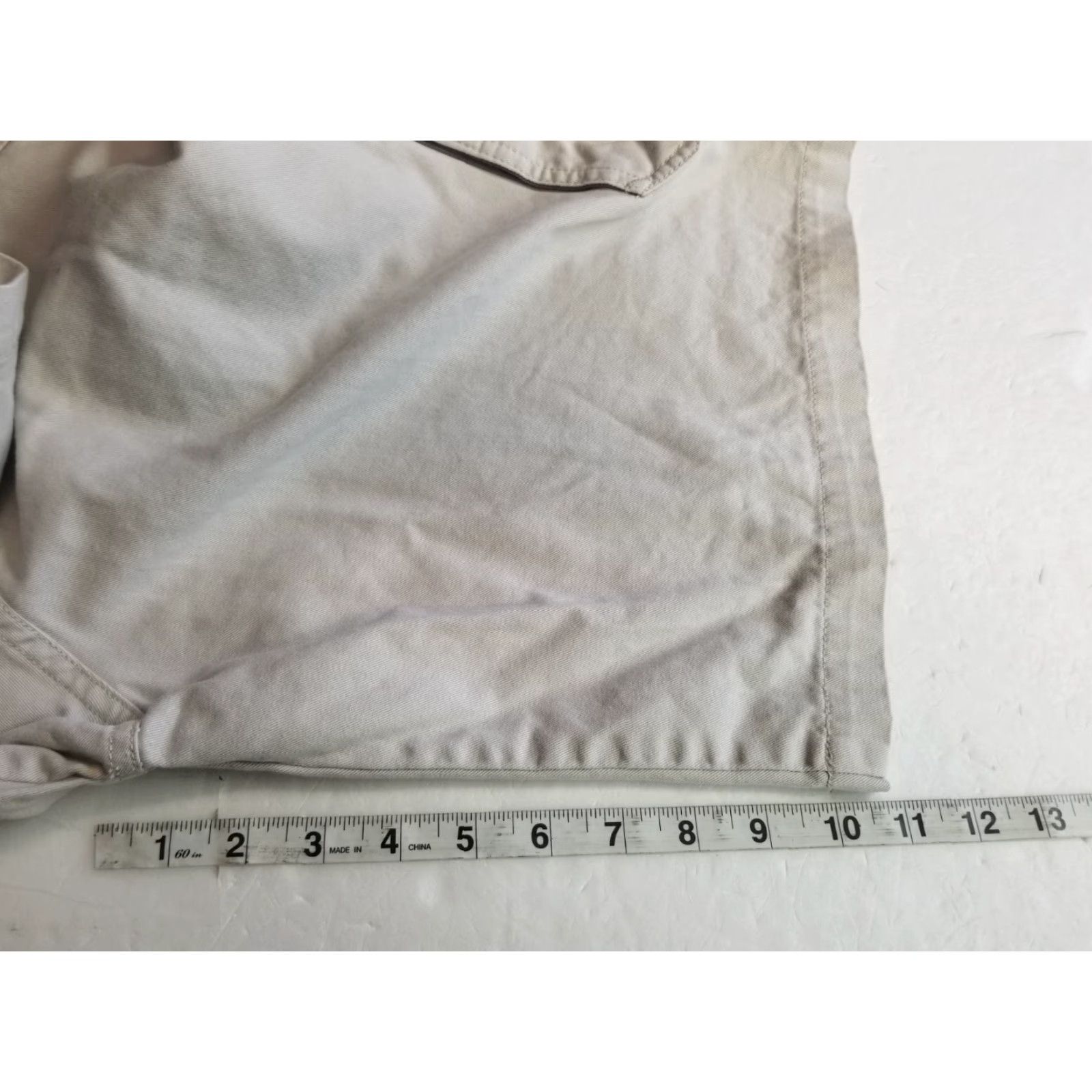 O'Neill VINTAGE O'Neill Cargo Shorts Mens 31 Tan 90s Pockets Classic Knit Polyester See Pics Size US 31 - 6 Thumbnail