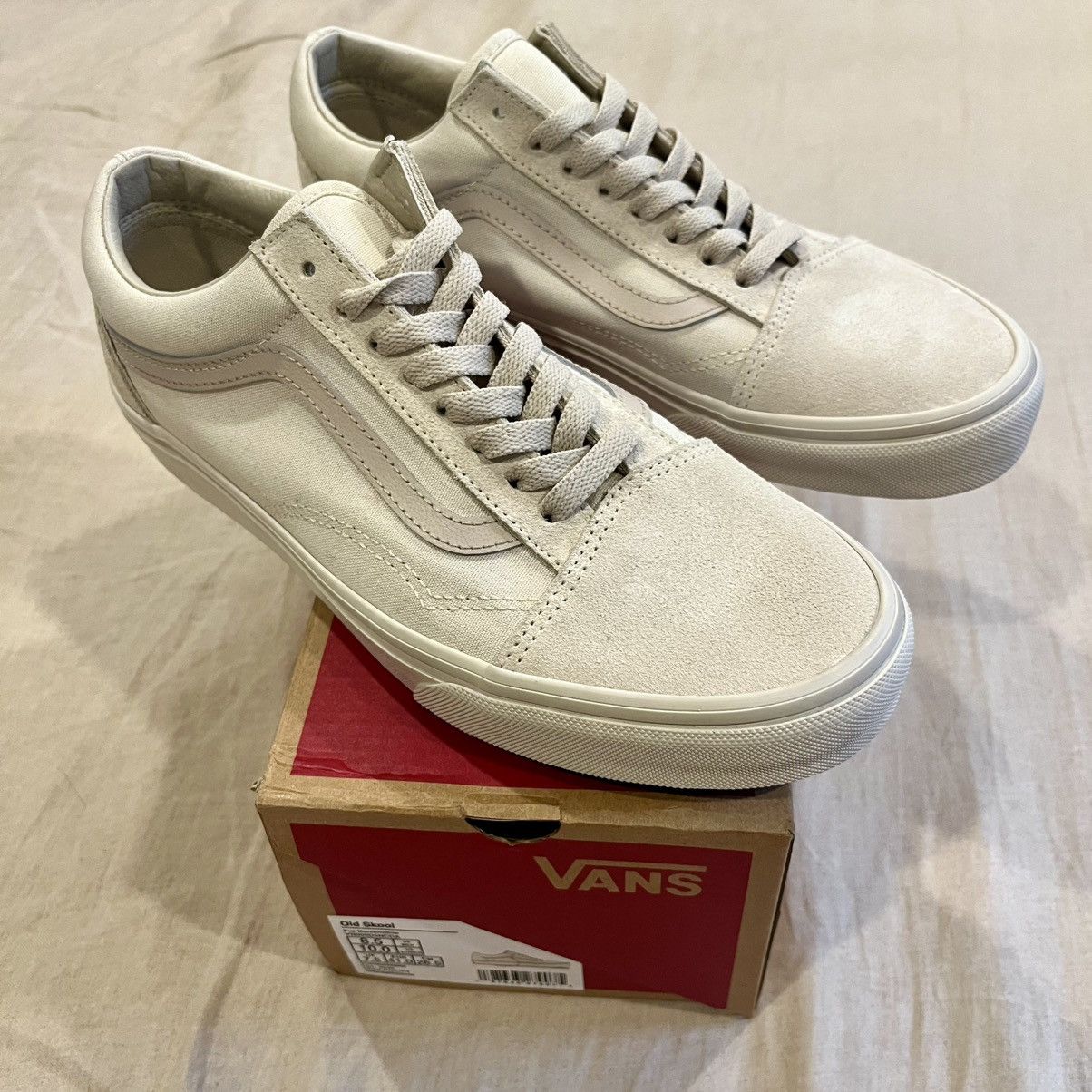 Vans Rare Vans Limited Edition “Pop Marshmallow” Old Skool Size US 8.5 / EU 41-42 - 2 Thumbnail