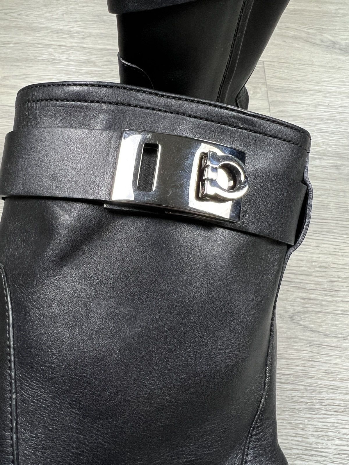 Salvatore Ferragamo Ferragamo Women’s Gancini Buckle Leather Ankle Boots 8,5 Size US 11 / IT 41 - 7 Thumbnail