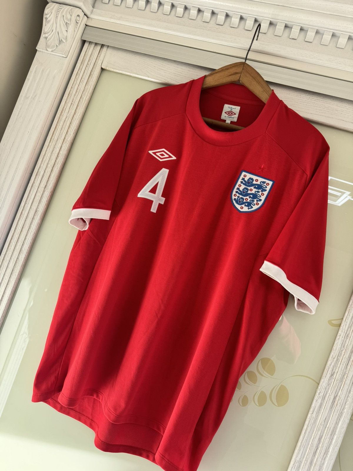 Umbro Gerrard #4 England 2010-2011 Away Soccer Jersey Football Kit Size US XL / EU 56 / 4 - 3 Thumbnail