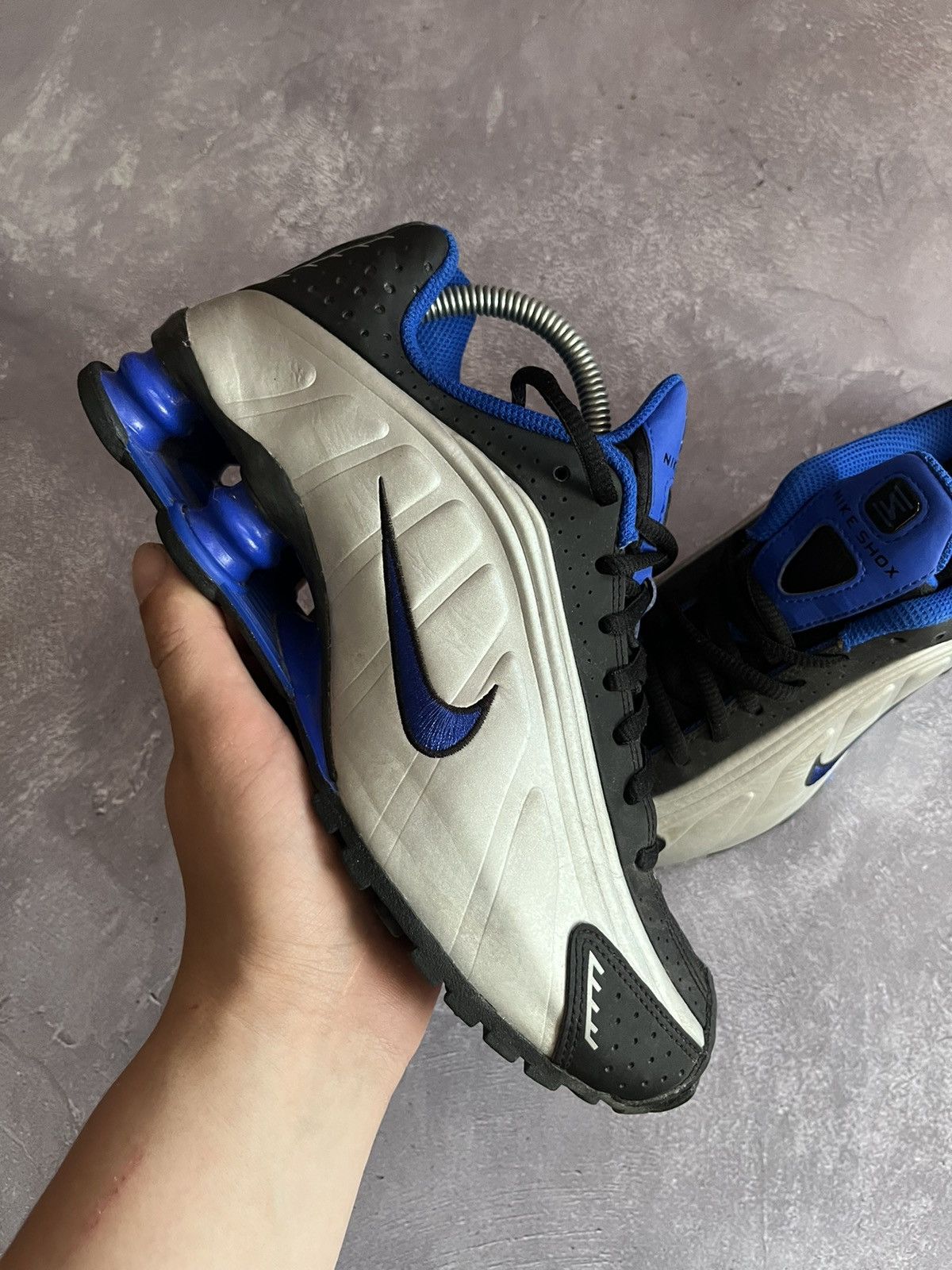 Nike Nike Shox R4 ’Metallic Silver Racer Blue’ vintage y2k bloke Size US 6 / EU 39 - 4 Thumbnail