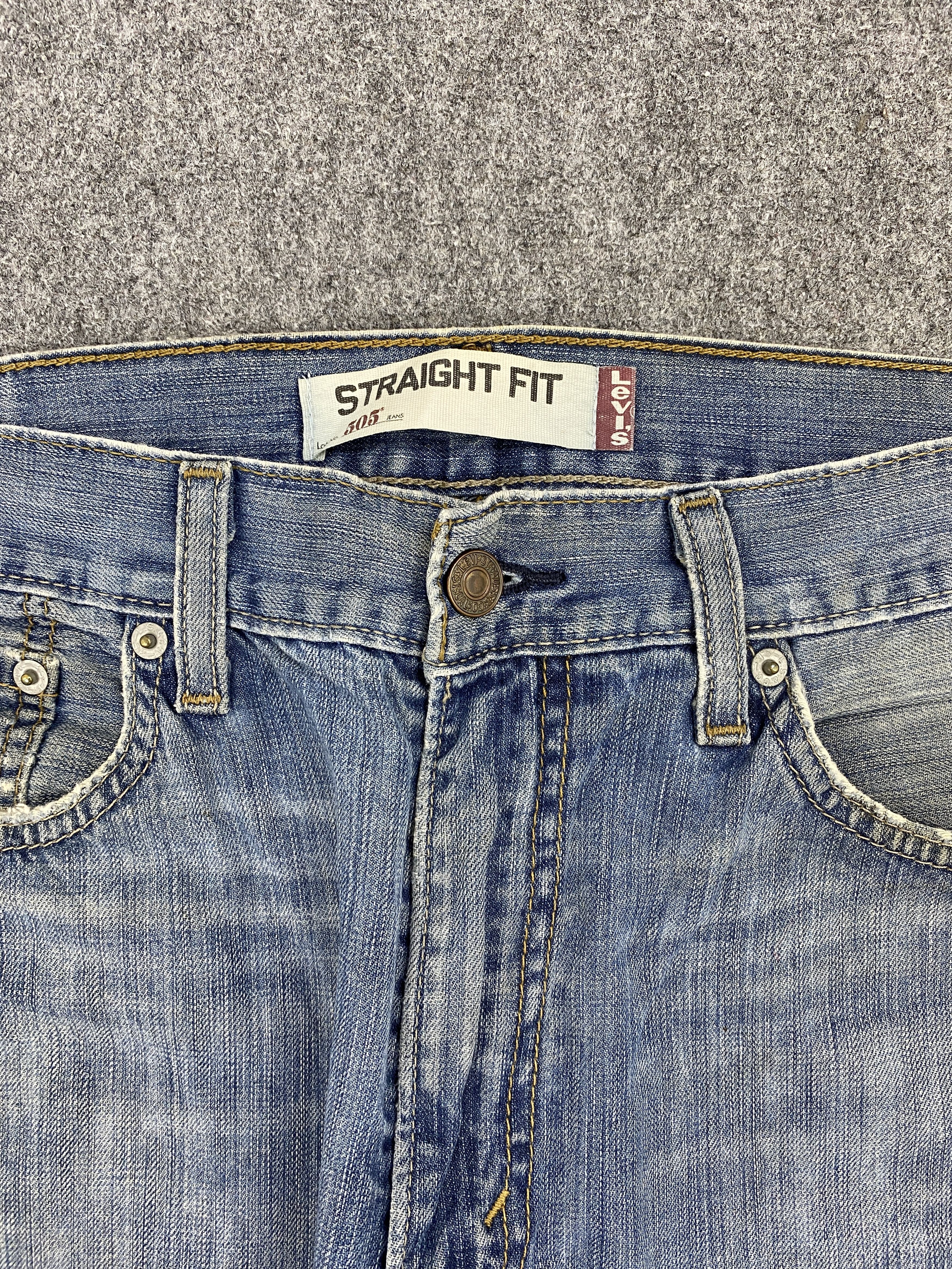 Levi's Vintage Levis 505 Faded Blue Jeans 33x29 S0040 Size US 33 - 13 Thumbnail