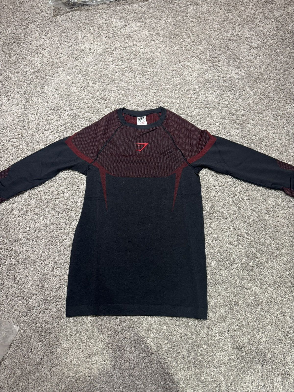 Gymshark Onyx V5 Carmine Red Long-sleeve Compression Shirt Size US S / EU 44-46 / 1 - 1 Thumbnail