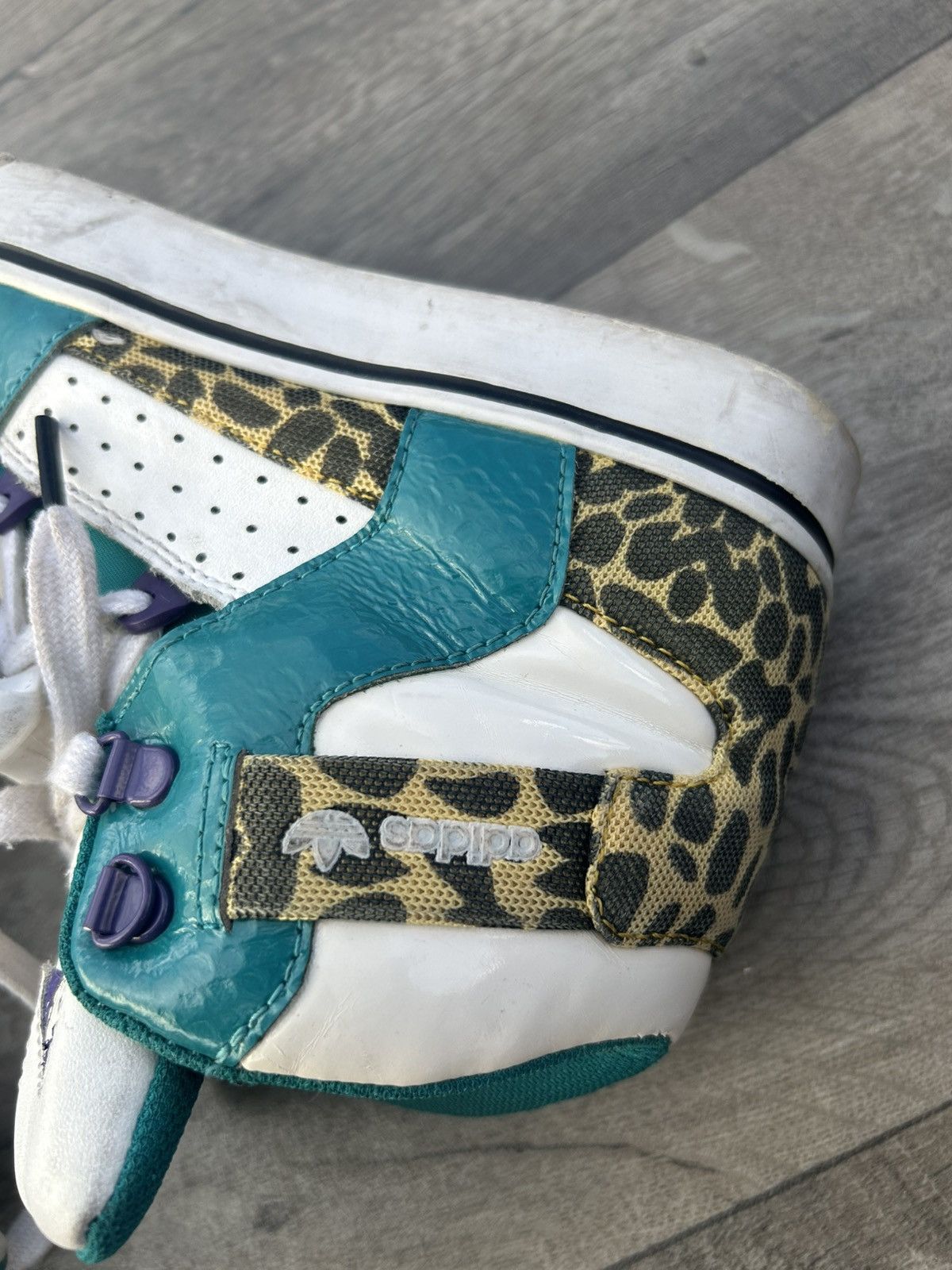 Adidas × Jeremy Scott Adidas Jeremy Scott Bones sneakers Size US 5.5 / EU 38 - 9 Thumbnail