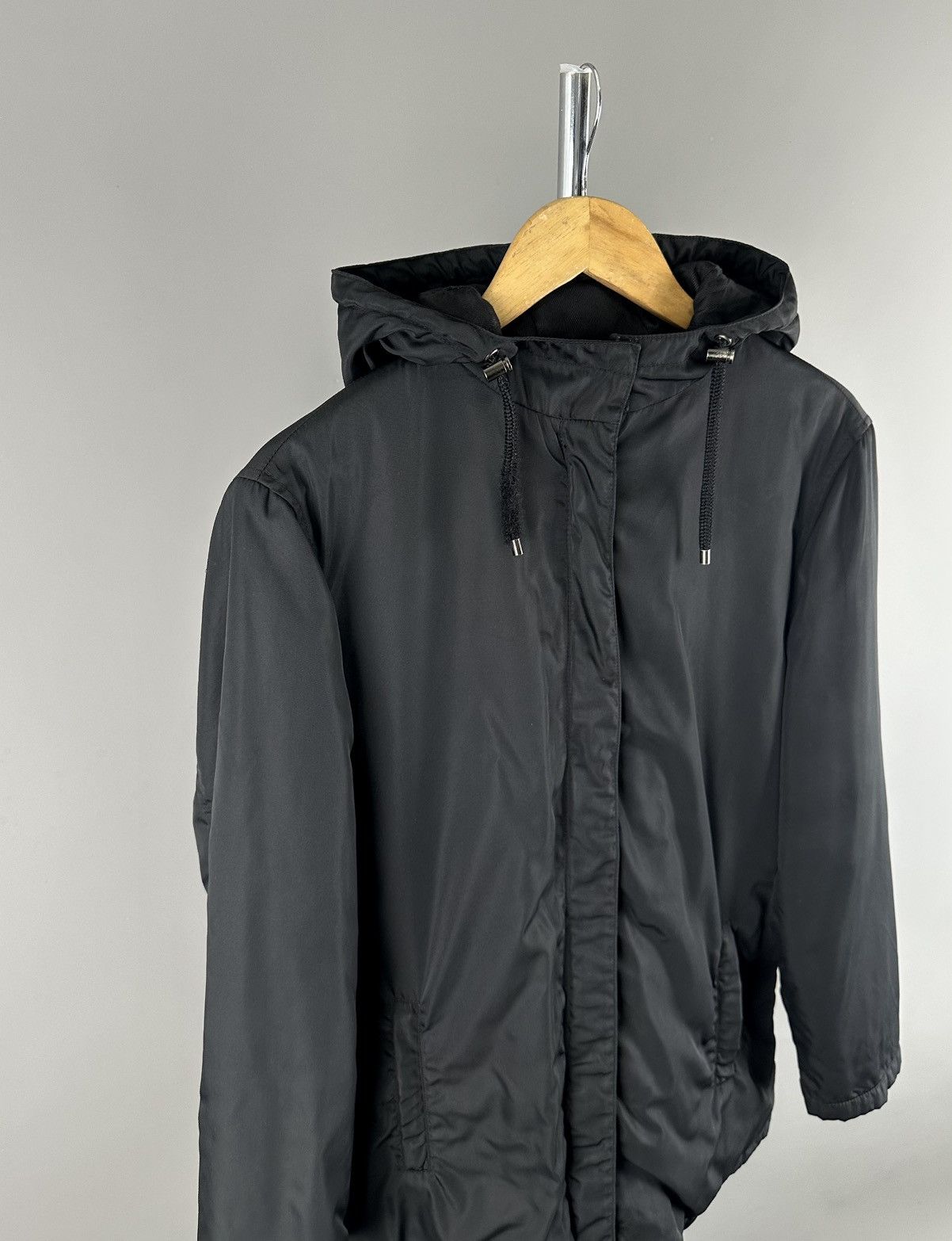 Prada Prada - Parka Zip Hooded - Nylon Jacket in Black Size US S / EU 44-46 / 1 - 4 Thumbnail