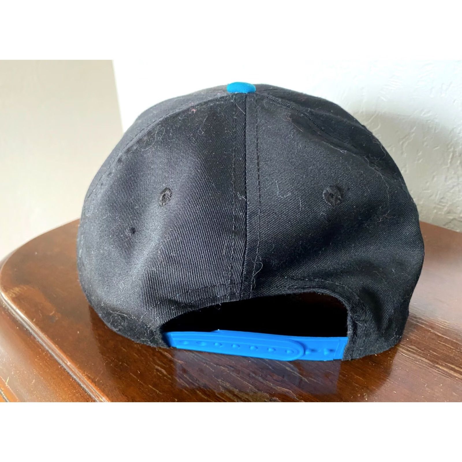DC Comics DC Comics Superman Neon Logo Snapback Hat Cap Turquoise Black/Blue, Adjustable, Mens, Cotton, Solid, 2010-2019 Size ONE SIZE - 3 Thumbnail