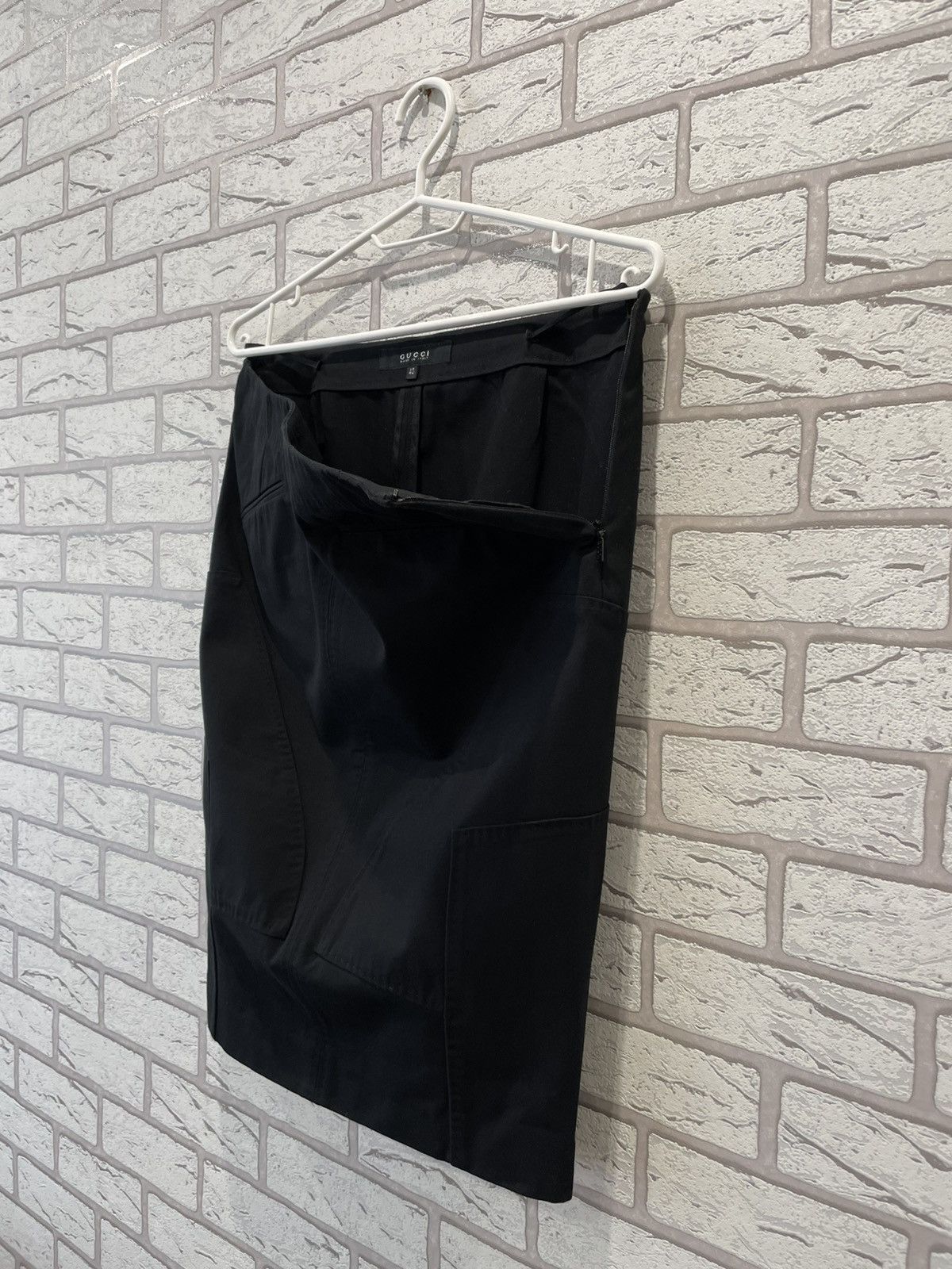 Gucci × Tom Ford Vintage Gucci midi black skirt Size 40" / US 18 - 6 Thumbnail