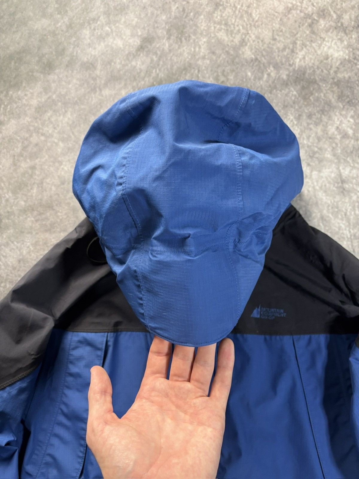 Mountain Equipment Company Co-op Era MEC Jacket 90s Vintage Goretex Shell Rain Coat Size US L / EU 52-54 / 3 - 6 Thumbnail