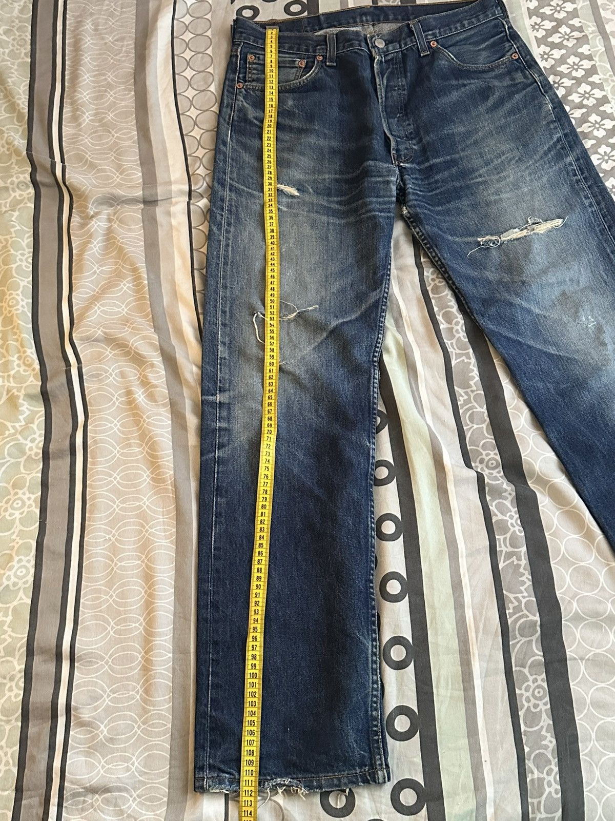 Levi's × Levi's Vintage Clothing × Vintage Vintage distressed Levi’s jeans W34 L32 Size US 34 / EU 50 - 4 Thumbnail