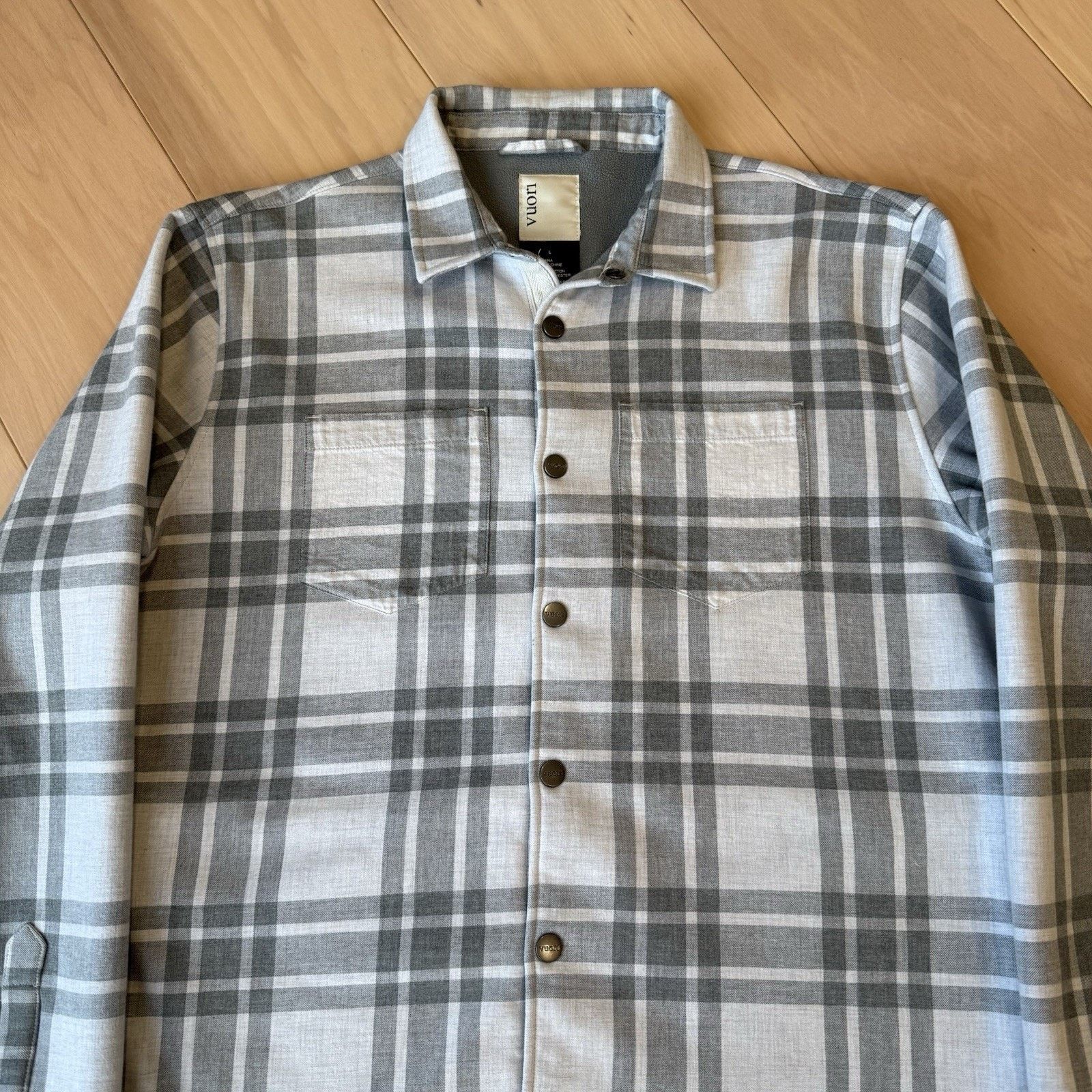 Vuori Vuori Range Shirt Jacket L Gray Snap Plaid Button Flannel Size US L / EU 52-54 / 3 - 4 Thumbnail