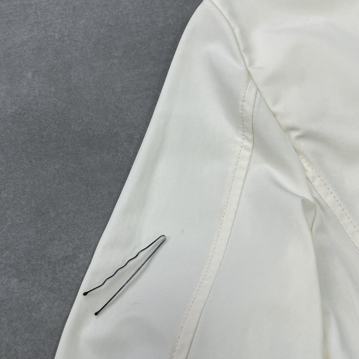 Moncler Authentic Moncler Women Jacket Size 1 (S) Size S / US 4 / IT 40 - 24 Thumbnail
