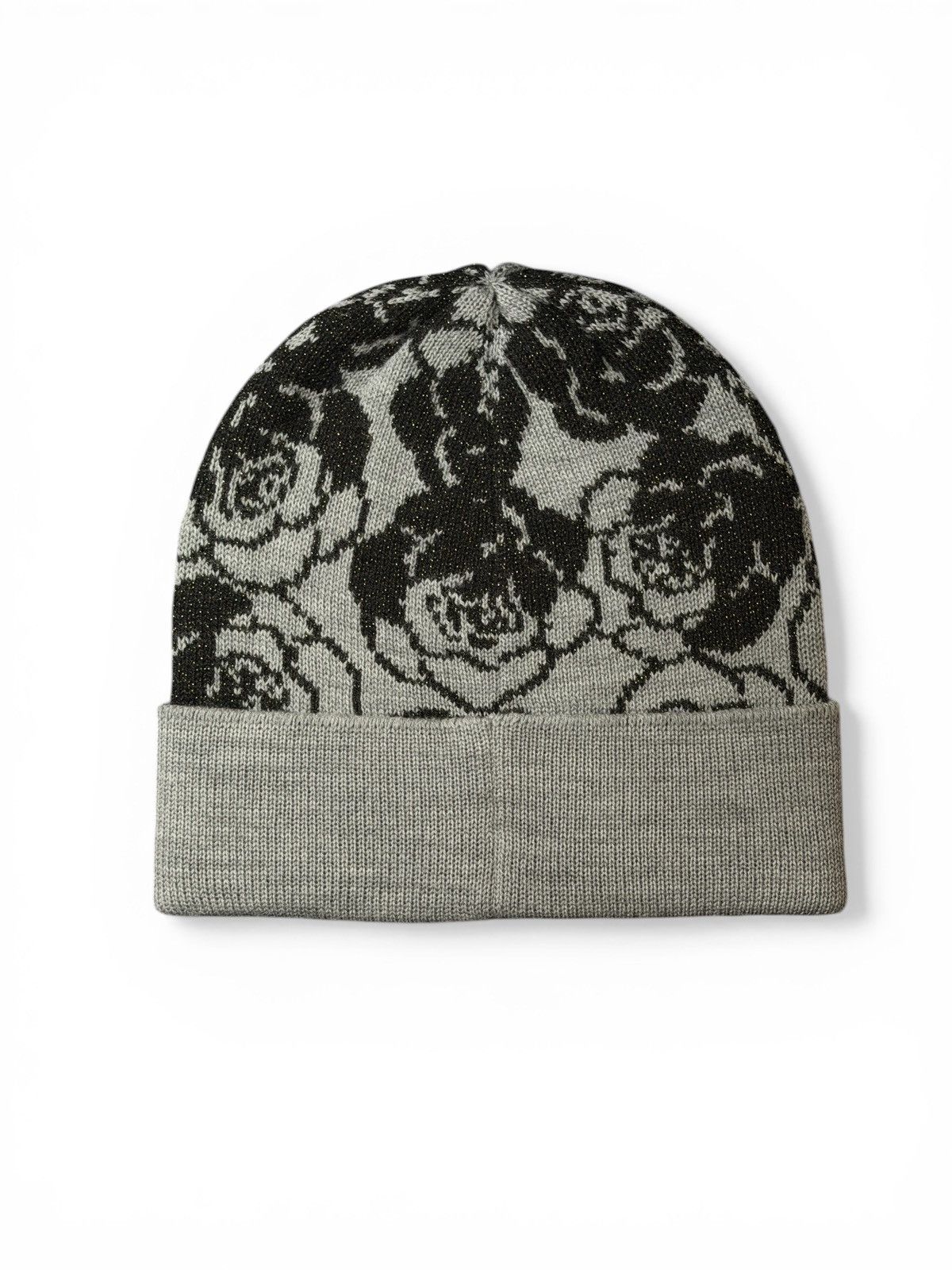 Chanel CHANEL CLOCHE 25A CAMELLIA REVERSIBLE BEANIE Size ONE SIZE - 2 Thumbnail