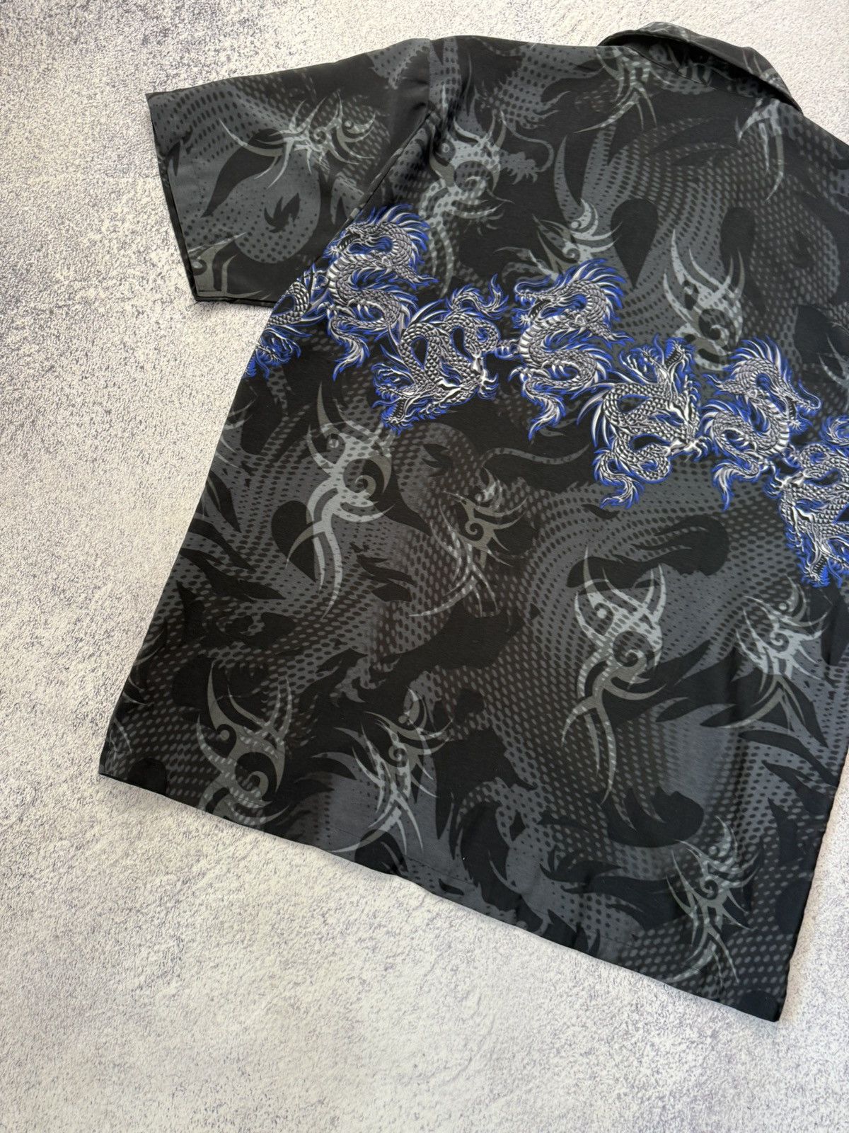 Japanese Brand Vintage Y2k Dragon Shirt Balenciaga Look Alike Size US L / EU 52-54 / 3 - 24 Thumbnail