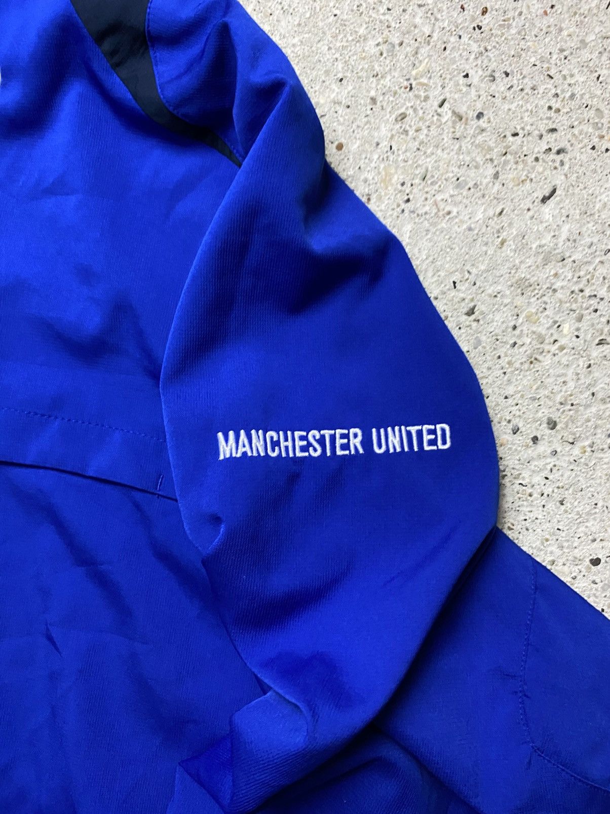 Nike Nike manchester united vintage windbreaker blue 2005-06 Size US L / EU 52-54 / 3 - 12 Thumbnail