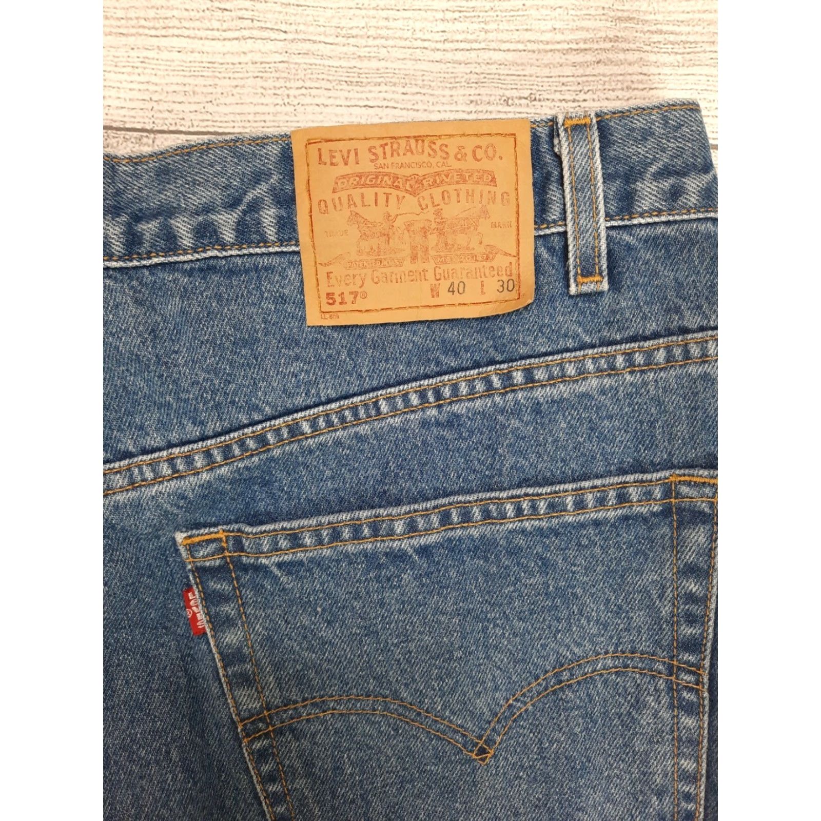 Levi's VINTAGE Levi's 517 Jeans Bootcut Men 40 x 30 Blue Denim Medium Wash 90s V2M Size US 40 / EU 56 - 3 Thumbnail