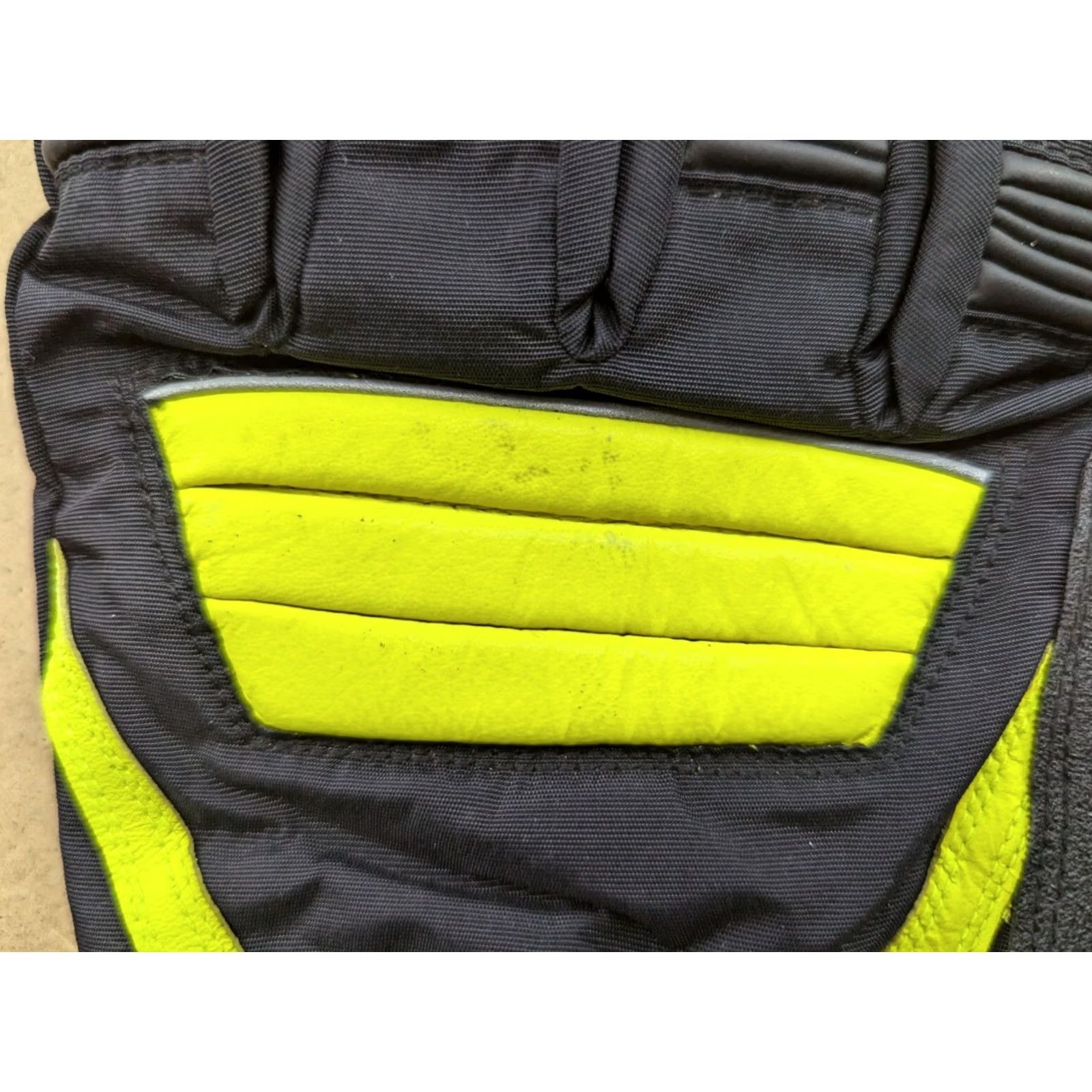 Vintage Jofama Mens Motorcycle Gloves Size 12 High Visibility Black Green Leather Lined Gloves Size ONE SIZE - 5 Thumbnail