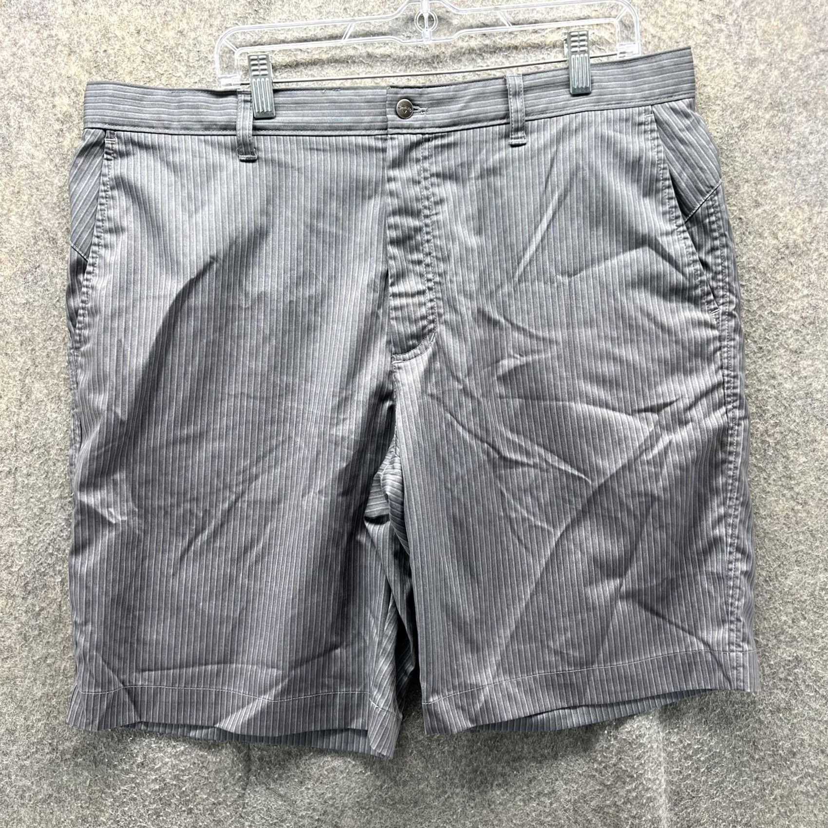 Callaway Callaway Shorts Mens 38 Gray Pinstripe Golf Chino Lightweight Performance Casual Size US 38 / EU 54 - 2 Thumbnail
