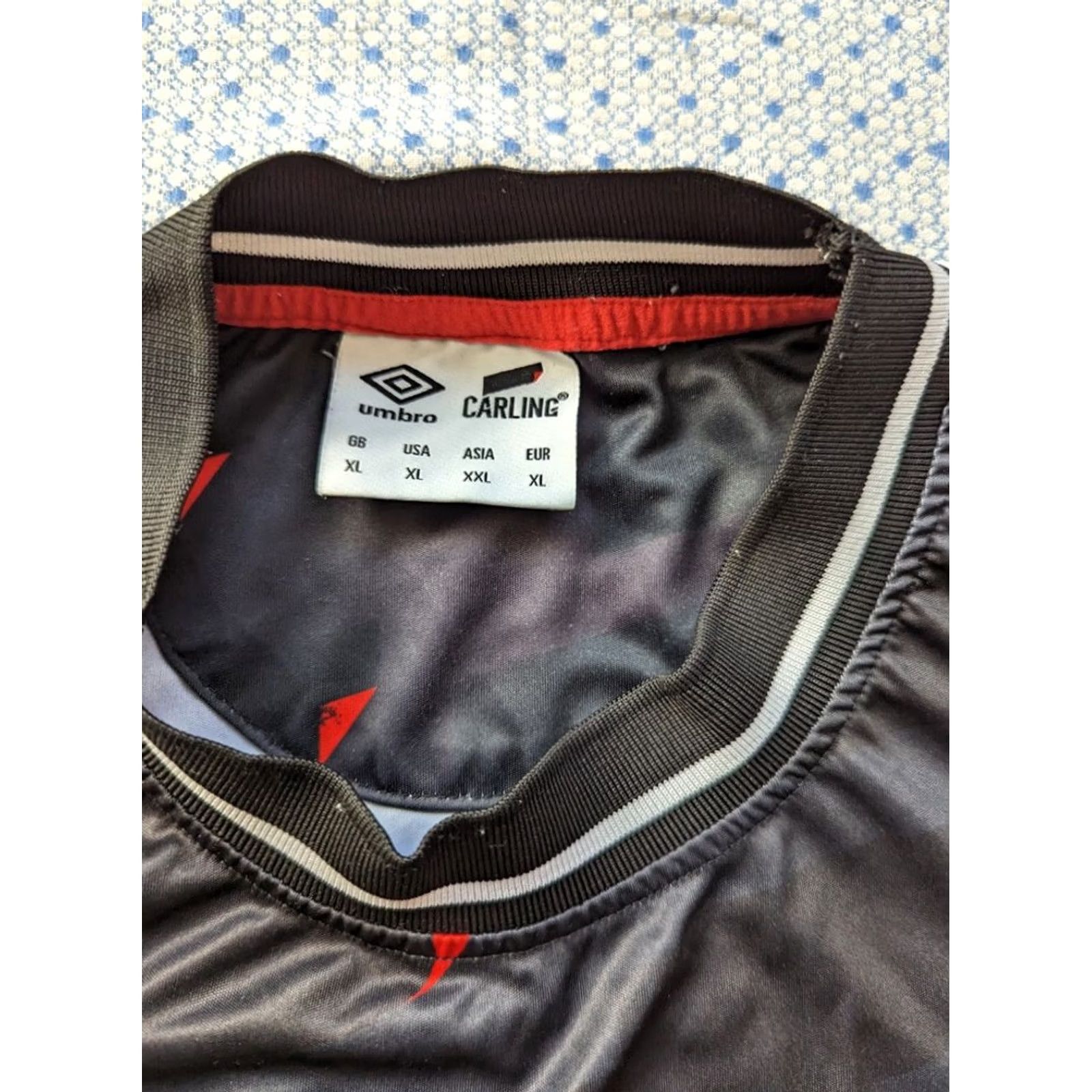 Umbro Umbro Carling Jersey Mens Size XL Black Shirt Men XL Black Umbro Carling Jersey Size US XL / EU 56 / 4 - 3 Thumbnail