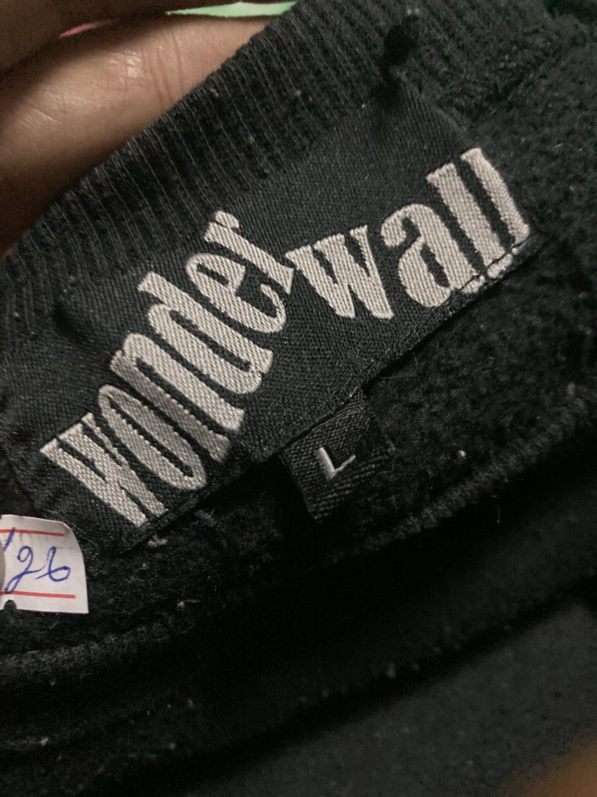 Designer Wonder Wall Marijuana Long sleeve T-shirt Size US L / EU 52-54 / 3 - 5 Thumbnail