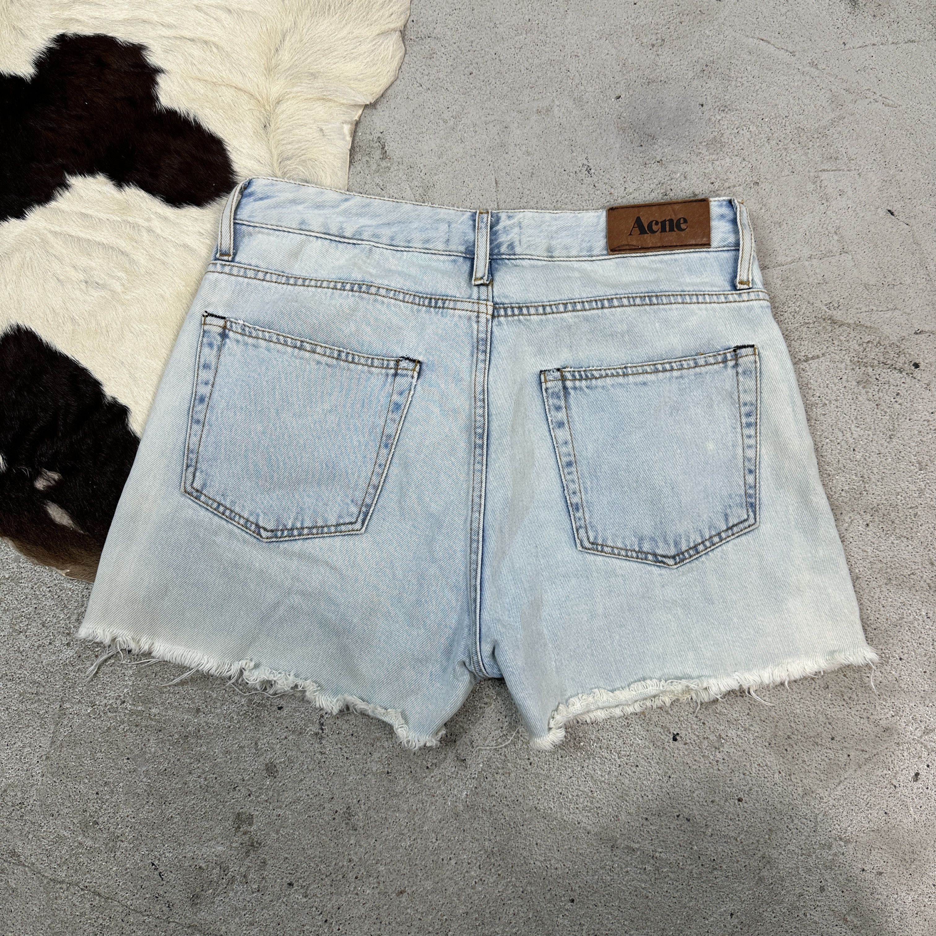 Acne Studios × Vintage Acne Women's Jeans Shorts Size 26" / US 2 / IT 38 - 4 Thumbnail