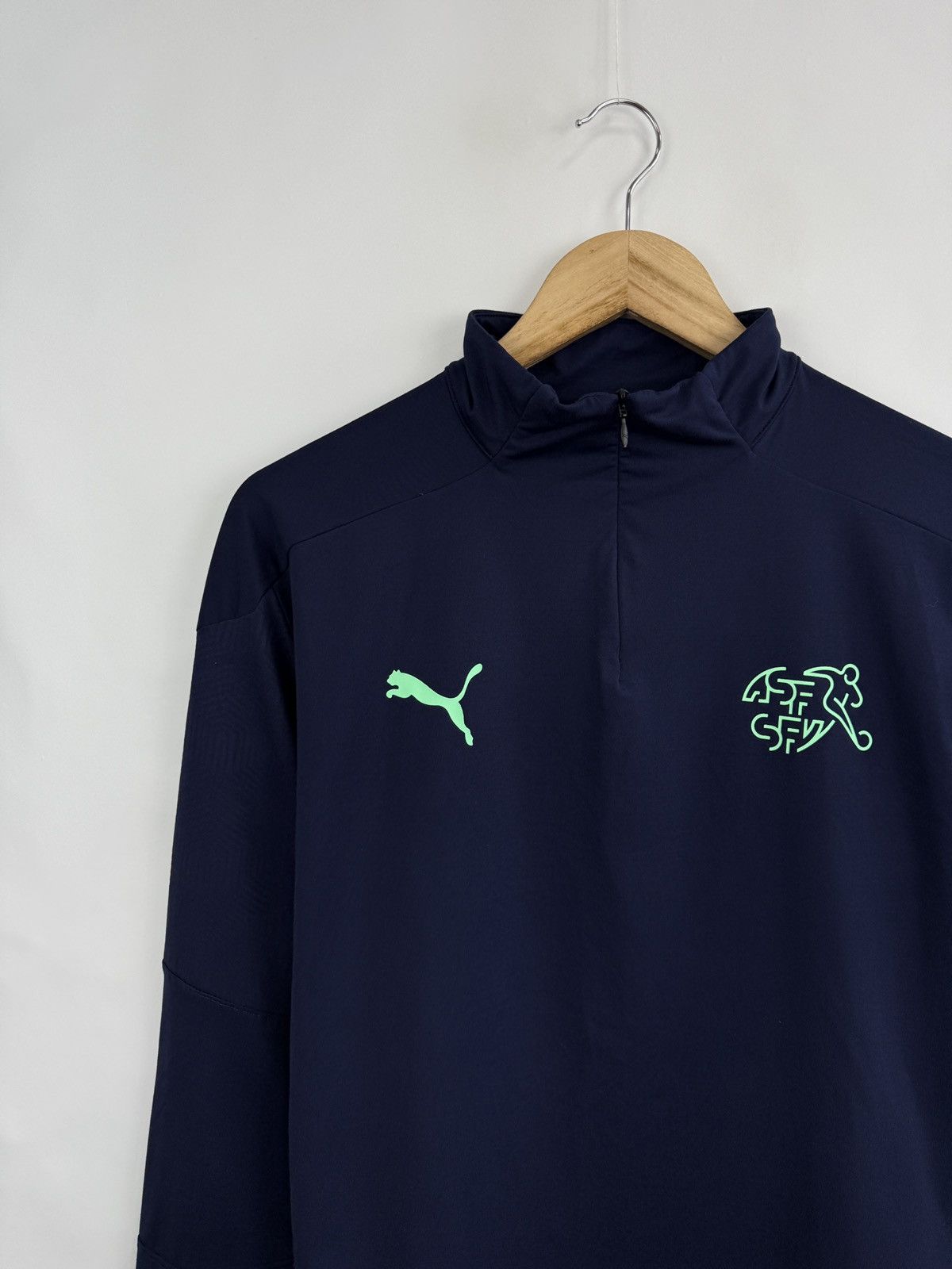 Puma 🇨🇭Y2K Puma Switzerland Suisse Soccer Jersey Long Sleeve Rare Size US M / EU 48-50 / 2 - 5 Thumbnail