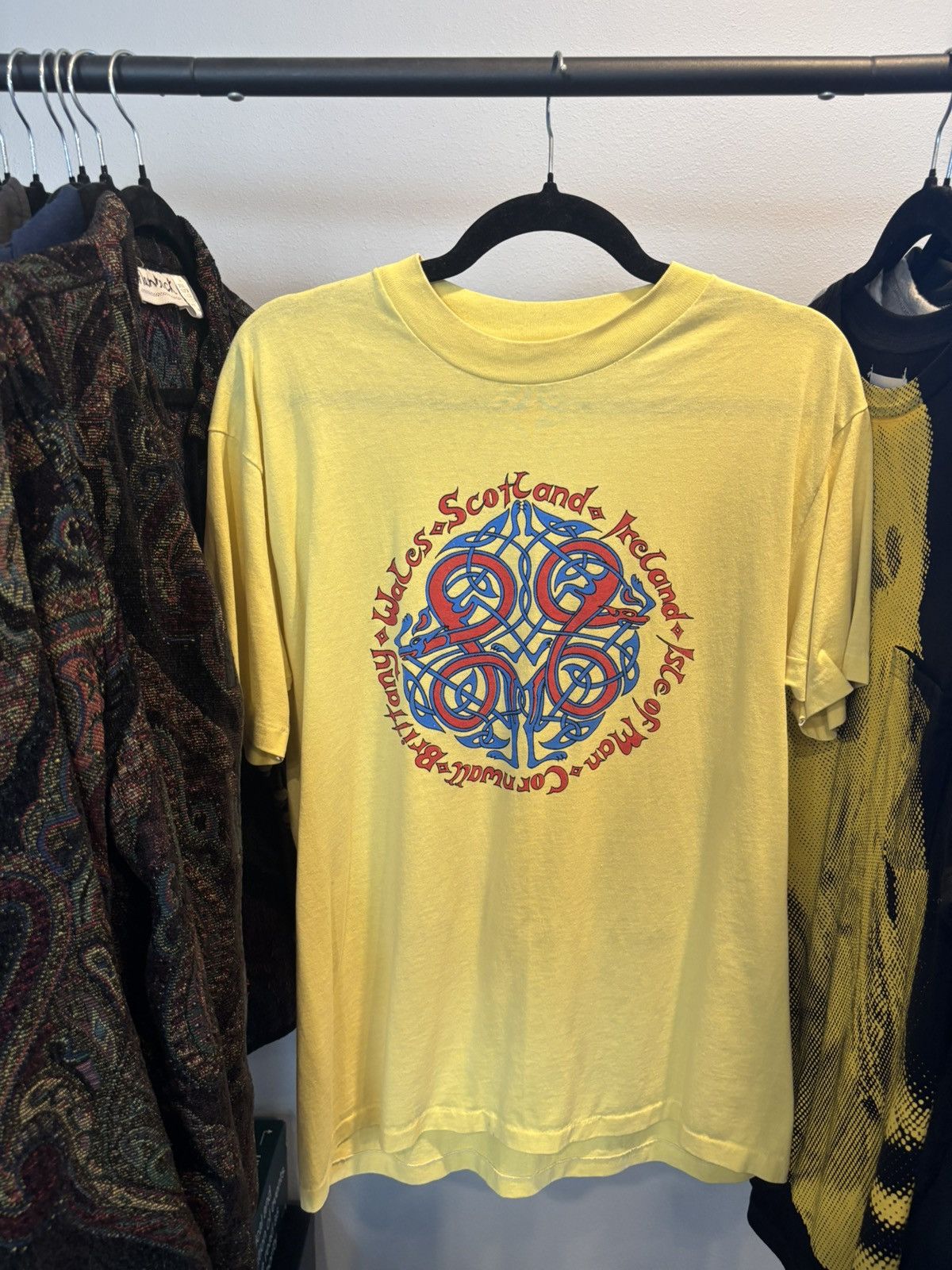 Japanese Brand WALES 🏴󠁧󠁢󠁷󠁬󠁳󠁿 Yellow Nations Snake Shirt 🐍 Size US L / EU 52-54 / 3 - 6 Thumbnail