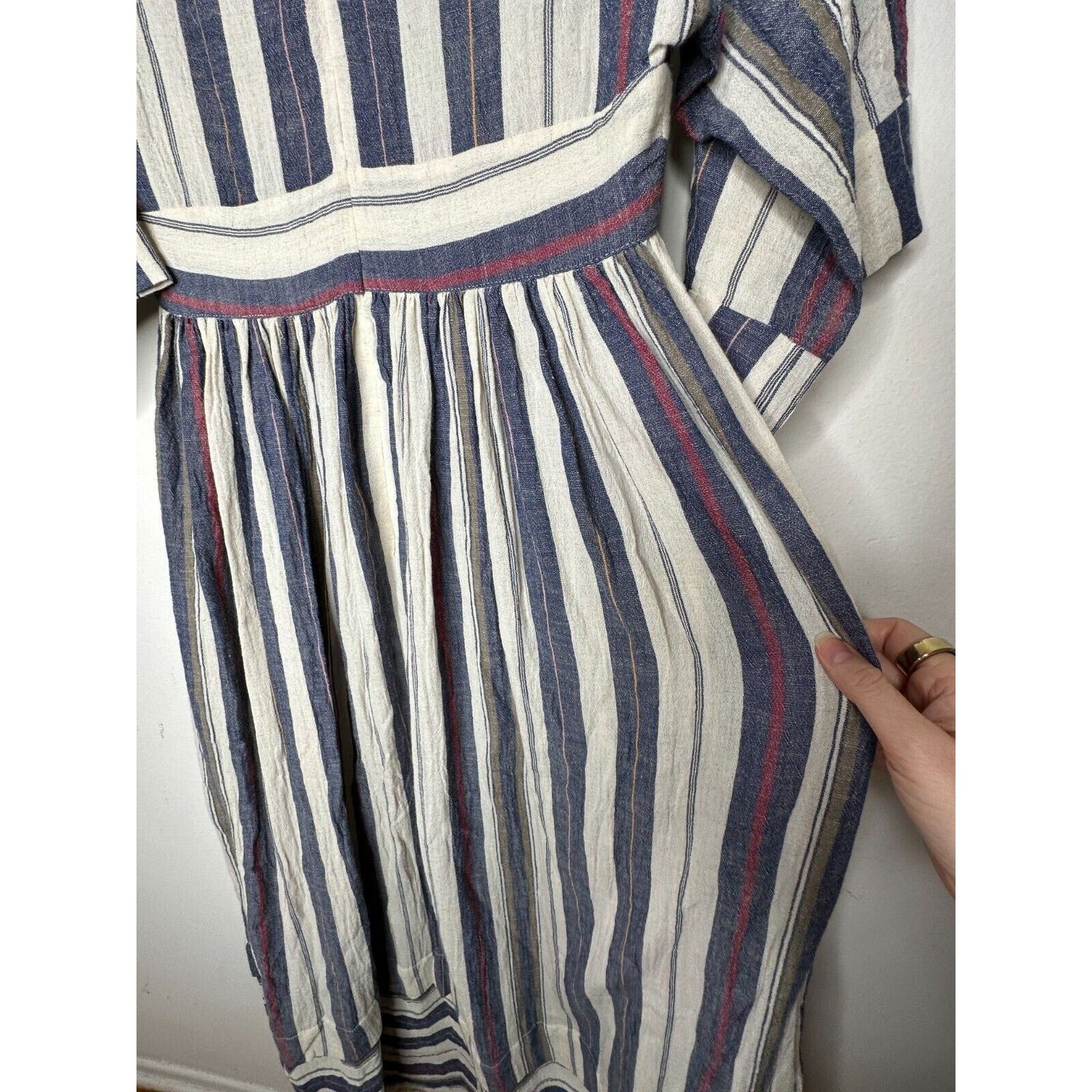 Other Three Graces London Ferrer Stripe Short Sleeve VNeck Dress Size L / US 10 / IT 46 - 10 Thumbnail