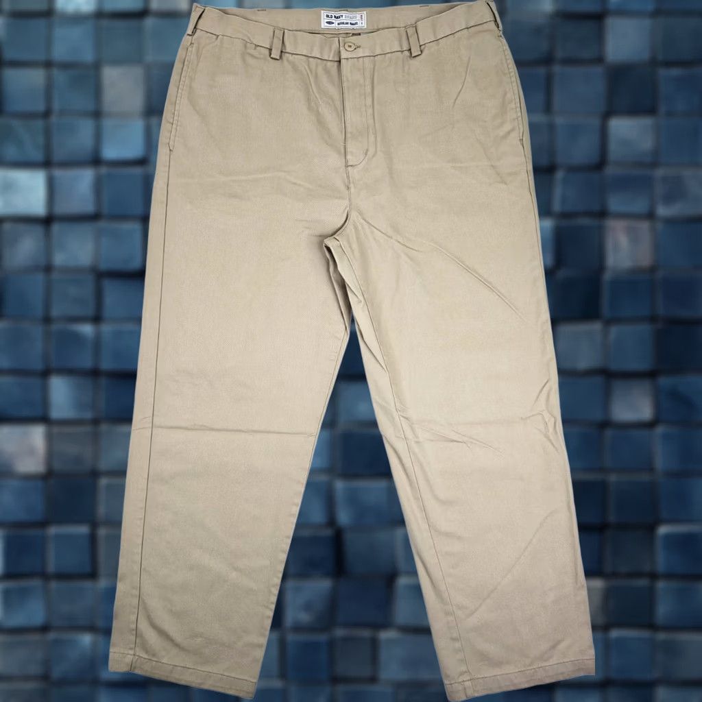 Vintage VINTAGE Old Navy Khakis Regular Fit Pants Men 38x31 Cotton Straight Leg Baggy? Size US 38 / EU 54 - 1 Thumbnail