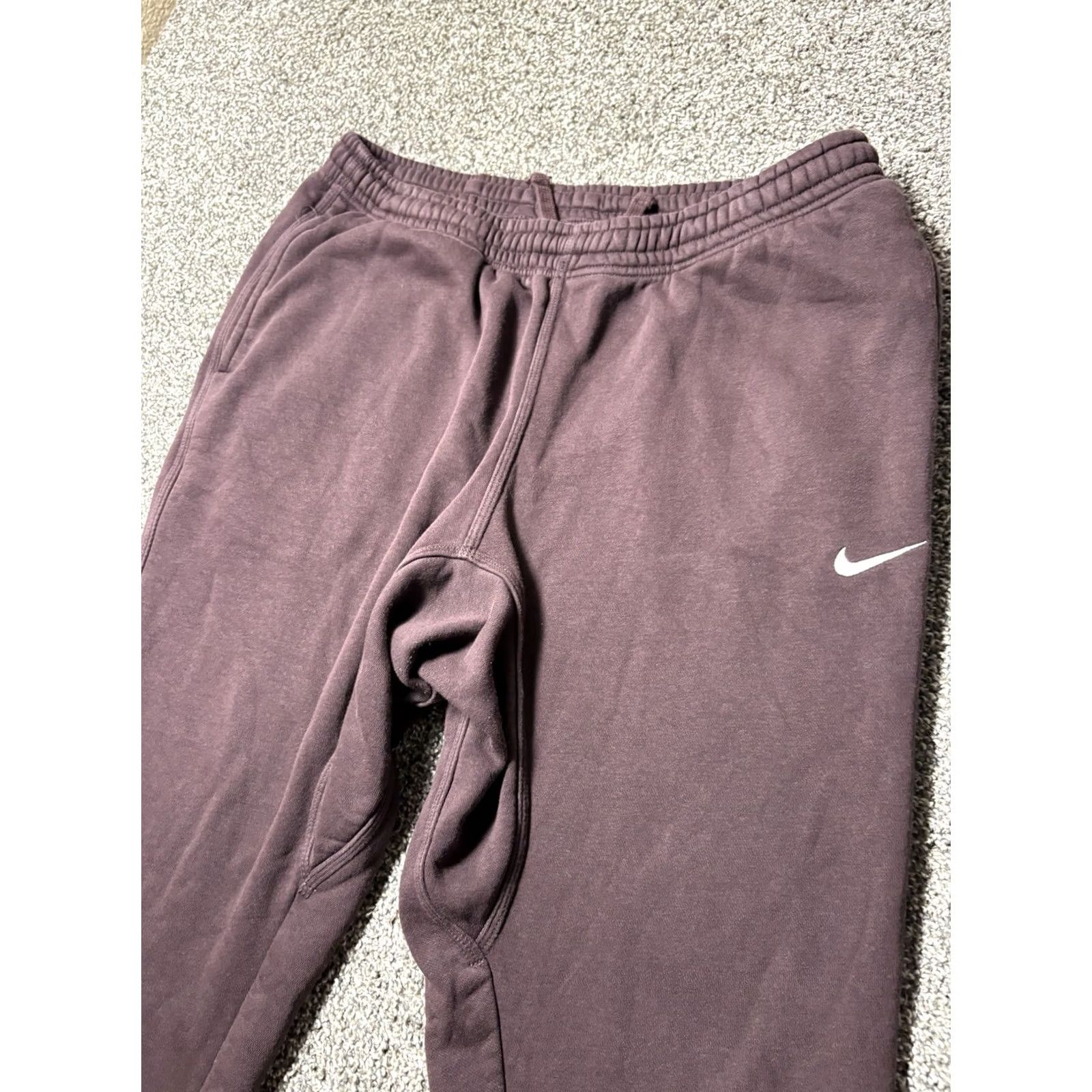 Nike Nike Club Fleece Jogger Pants Mens XL Red Maroon Taper Lined Workout Size US 36 / EU 52 - 2 Thumbnail