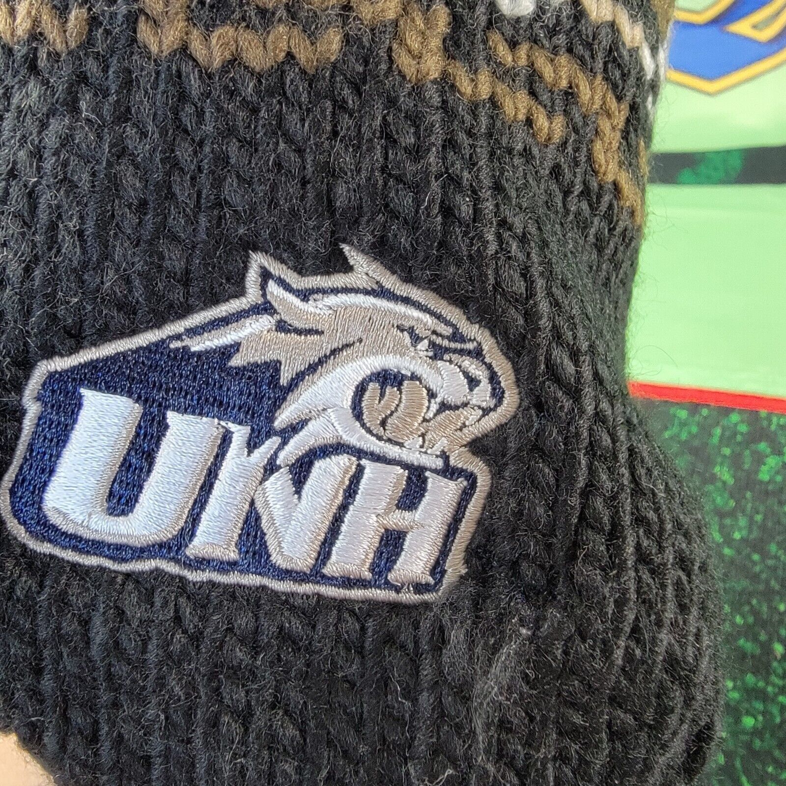 Signatures UNH Wildcats Winter Hat OSFA Size ONE SIZE - 1 Thumbnail