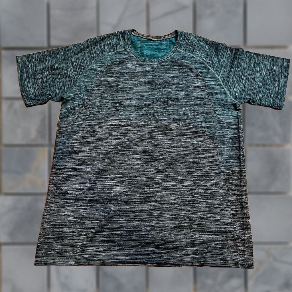 Lululemon Lululemon Shirt Mens XL Blue Metal Vent Ombr Tech Short Sleeve Hray Teal Size US XL / EU 56 / 4 - 1 Thumbnail