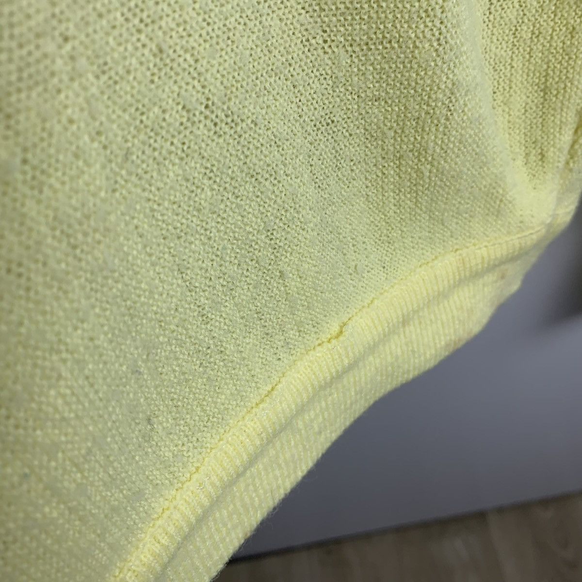 Lacoste Vintage Izod Lacoste Orlon Acrylic Sweater Size M Yellow Top Size US M / EU 48-50 / 2 - 13 Thumbnail