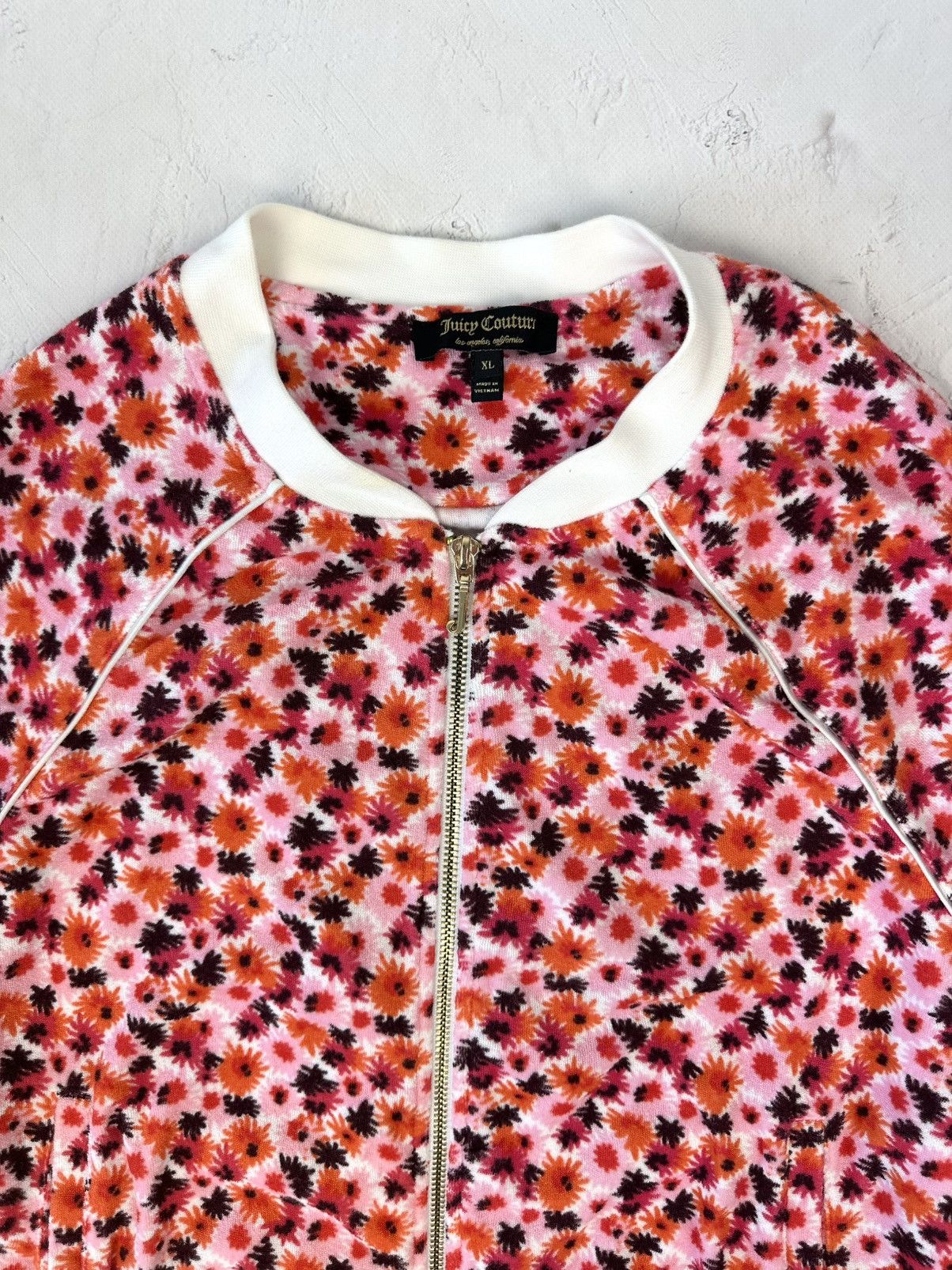 Beauty Beast × Juicy Couture × Vintage Vintage Juicy Couture Printed Velour Bomber Jacket Size XL / US 12-14 / IT 48-50 - 5 Thumbnail
