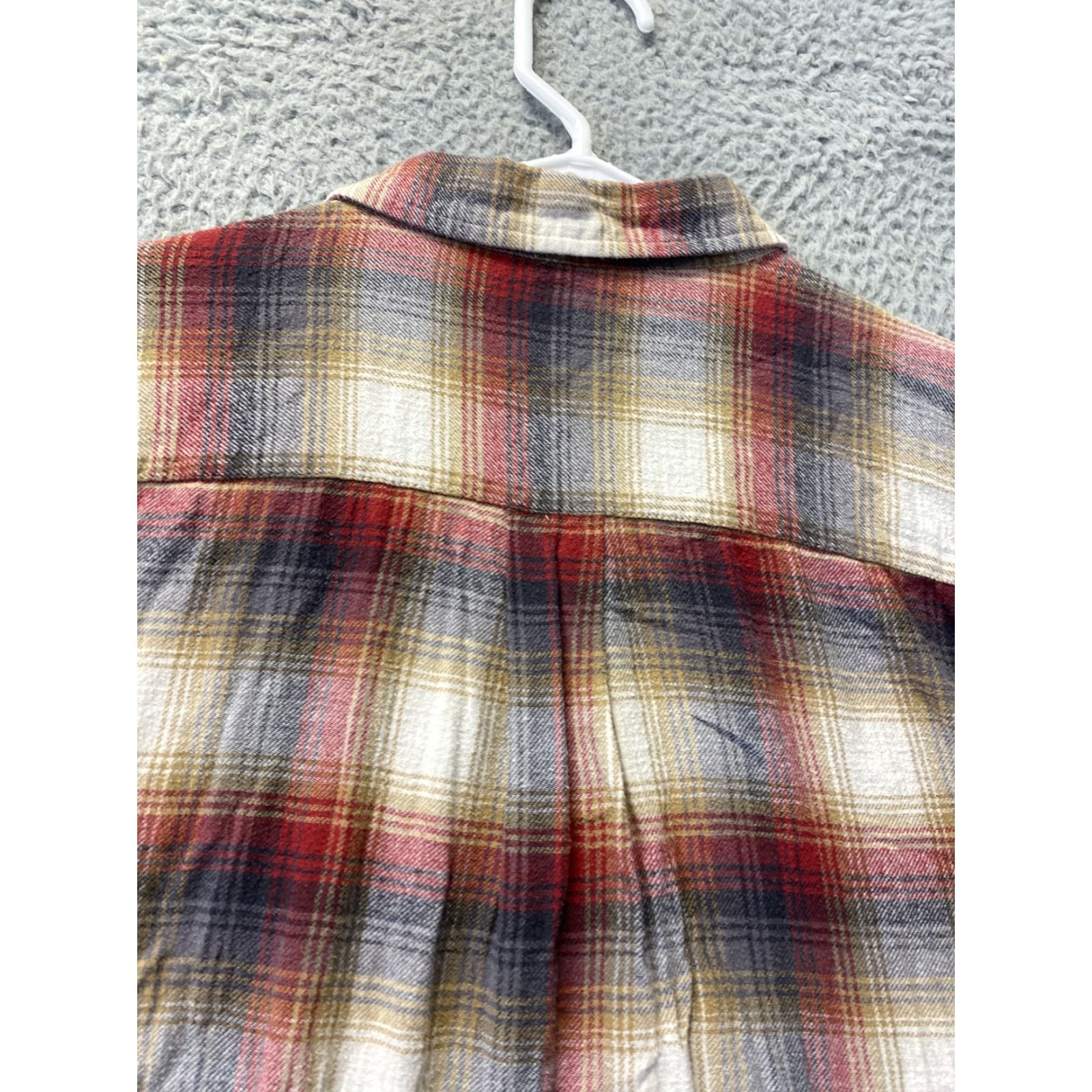 Croft & Barrow Croft & Barrow Flannel Shirt Button-Up Men's Medium Multicolor Plaid Long Sleeve Classic Size US M / EU 48-50 / 2 - 8 Thumbnail
