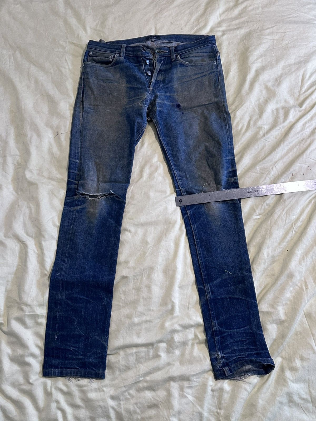 A.P.C. A.P.C. Petit Standard Distressed Indigo Denim Jeans Size 28 Size US 28 / EU 44 - 4 Thumbnail